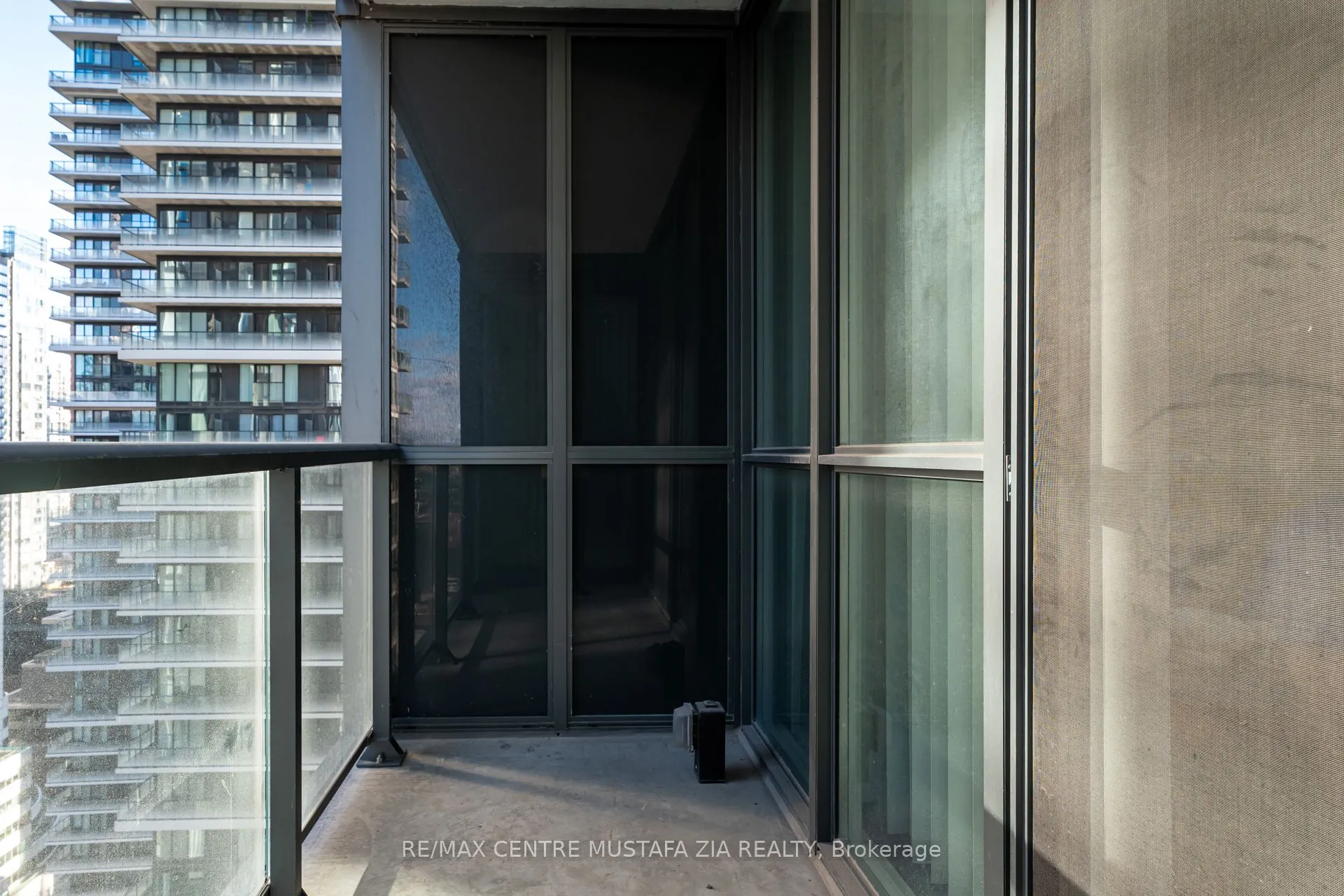 88 Blue Jays Way, #2501