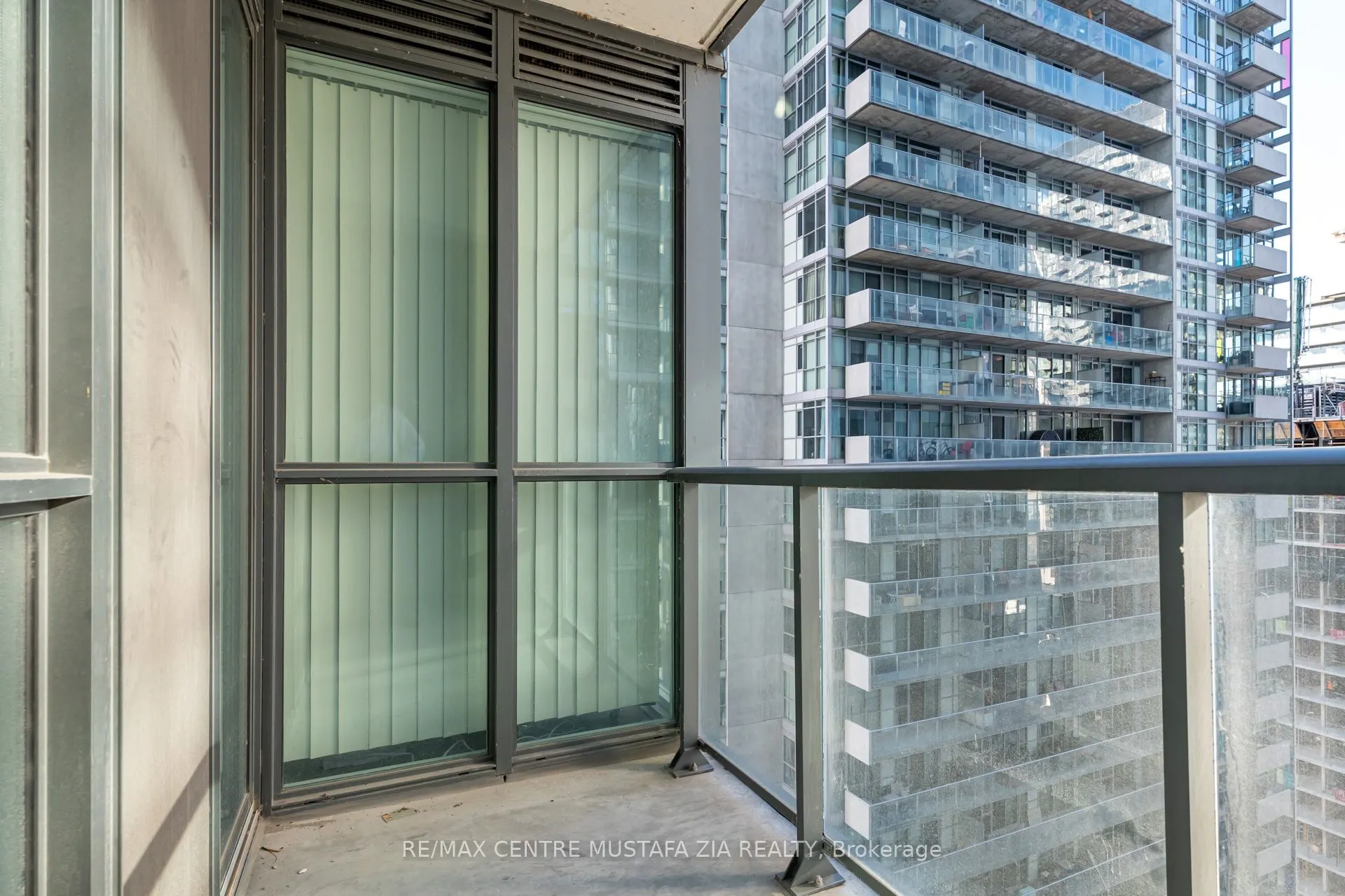 88 Blue Jays Way, #2501