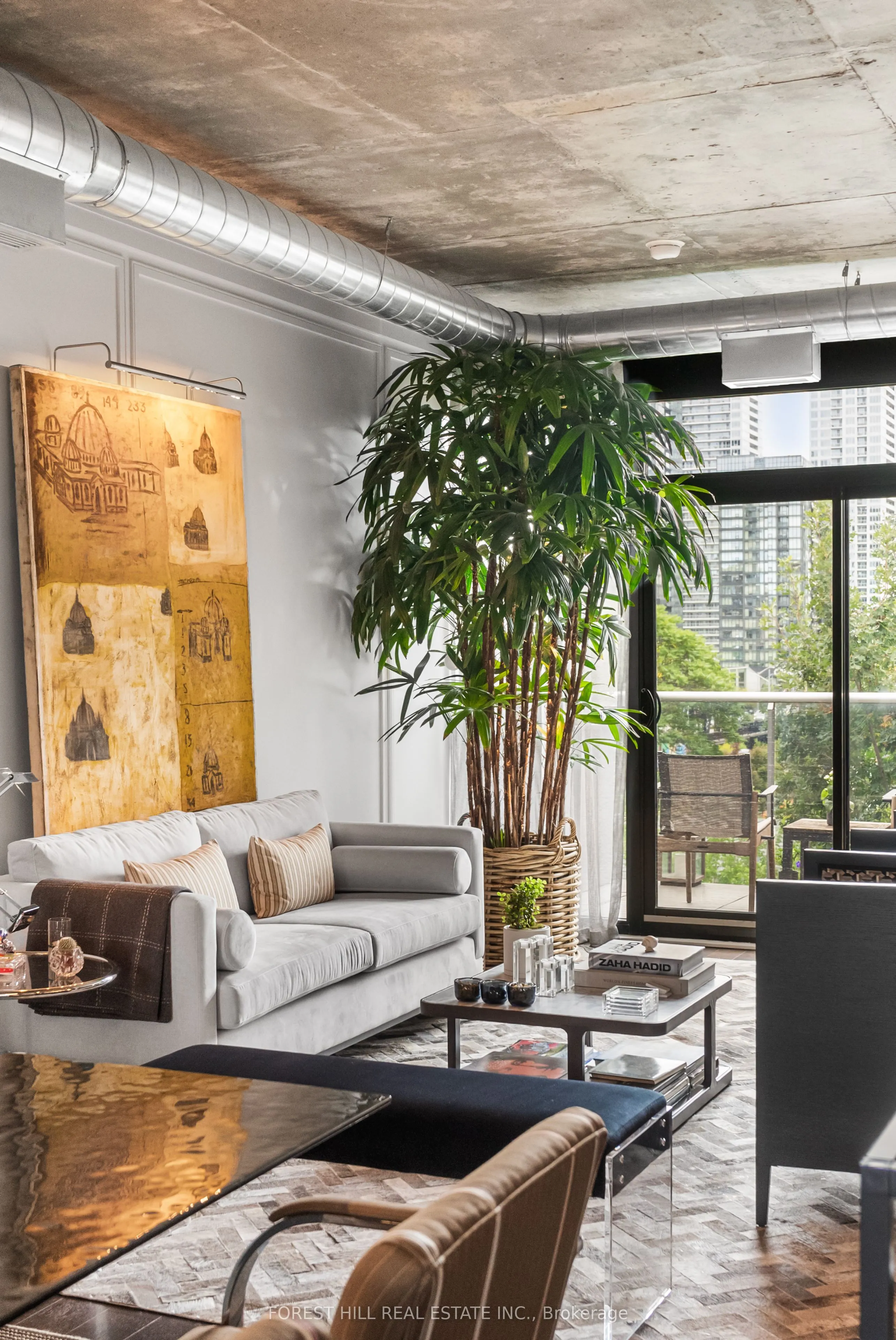 62 Niagara Street, #519