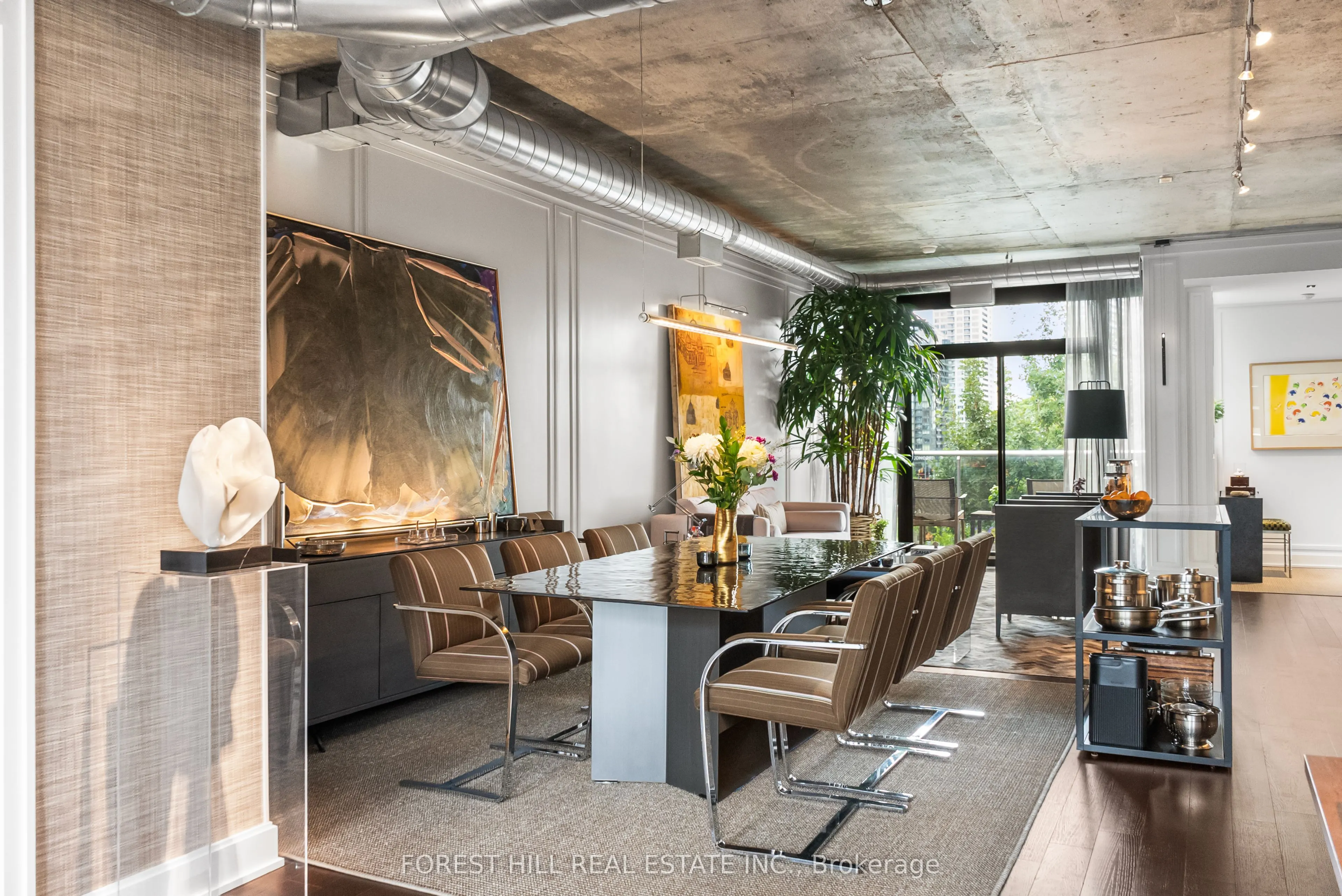 62 Niagara Street, #519