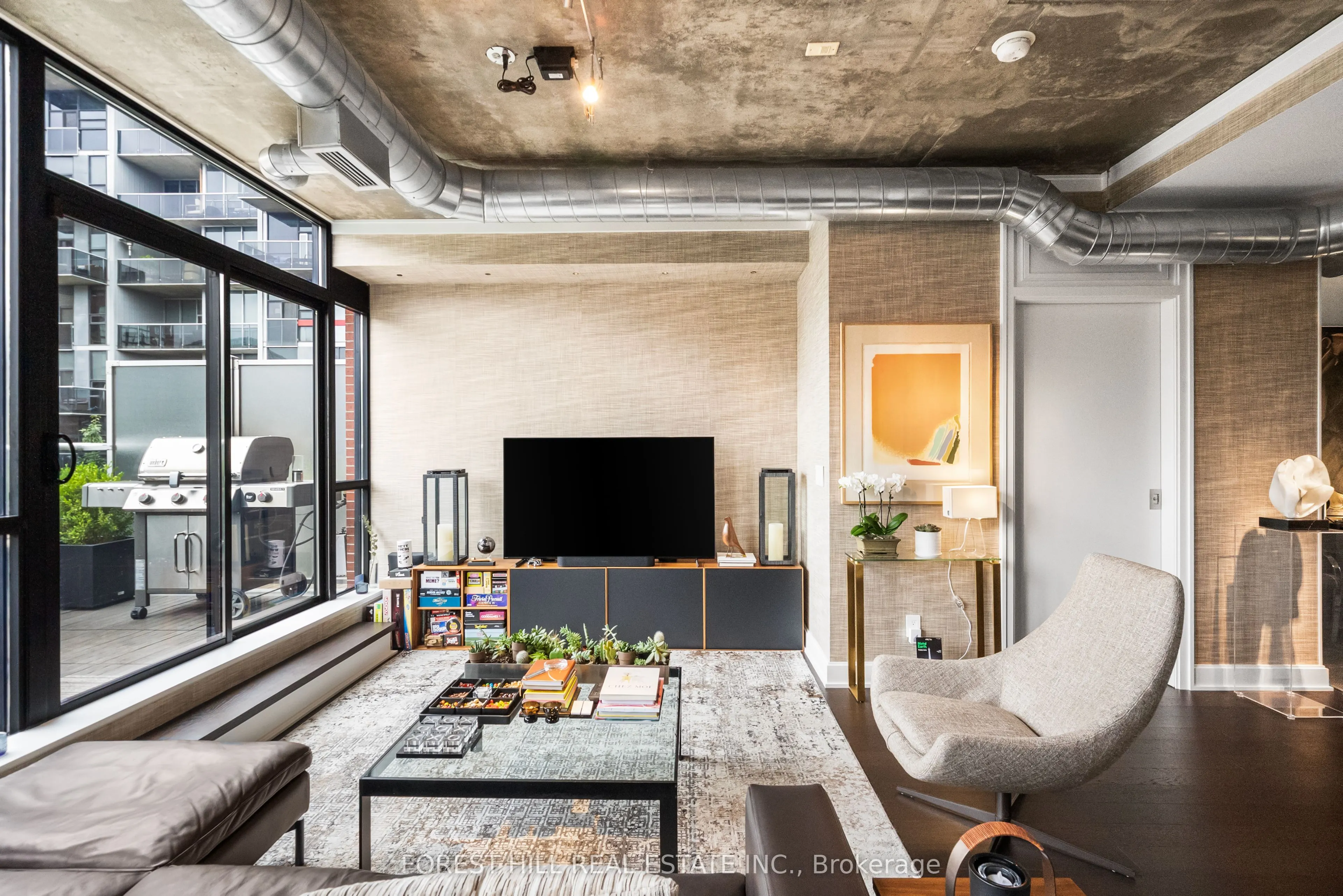 62 Niagara Street, #519