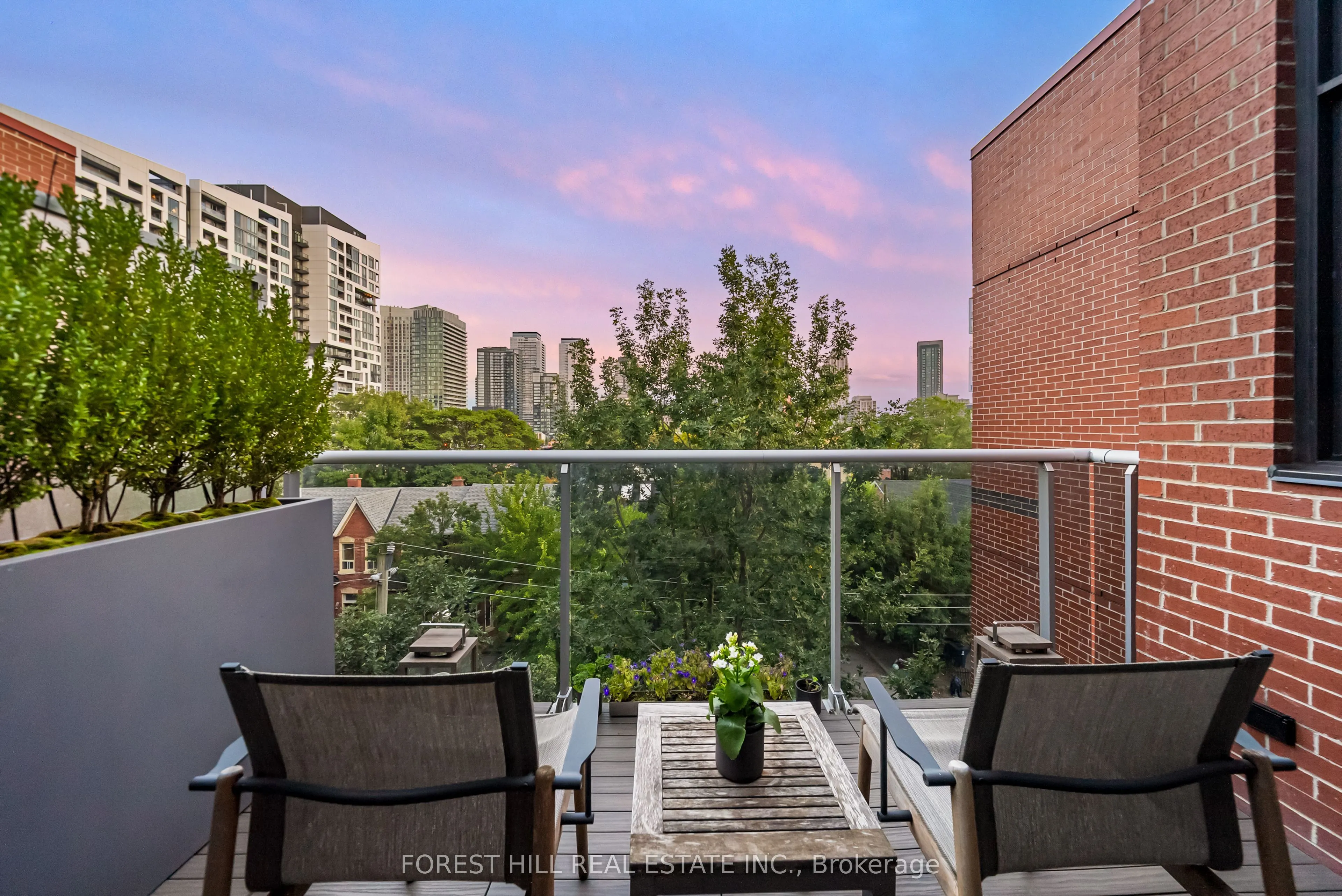 62 Niagara Street, #519