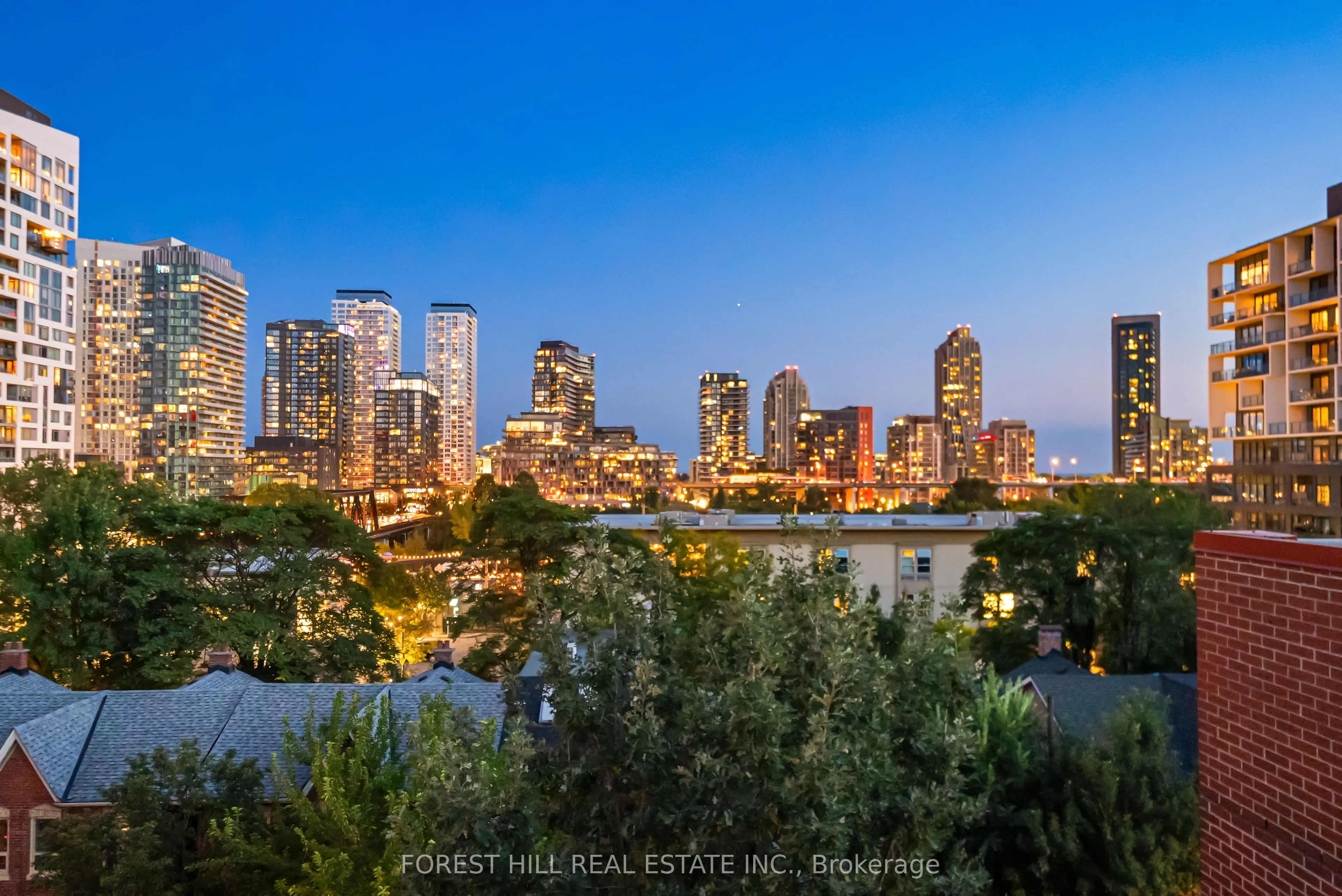 62 Niagara Street, #519