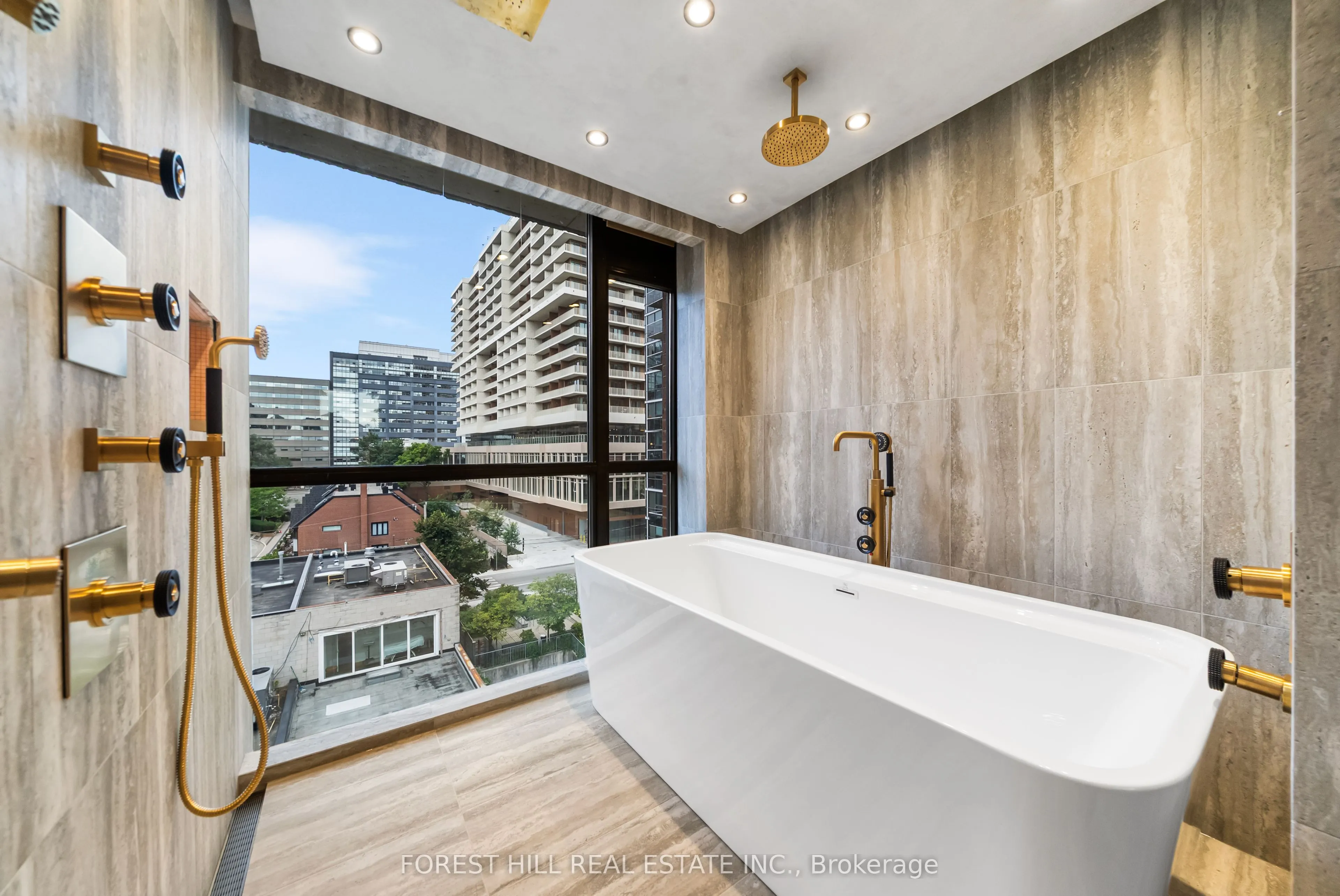 62 Niagara Street, #519