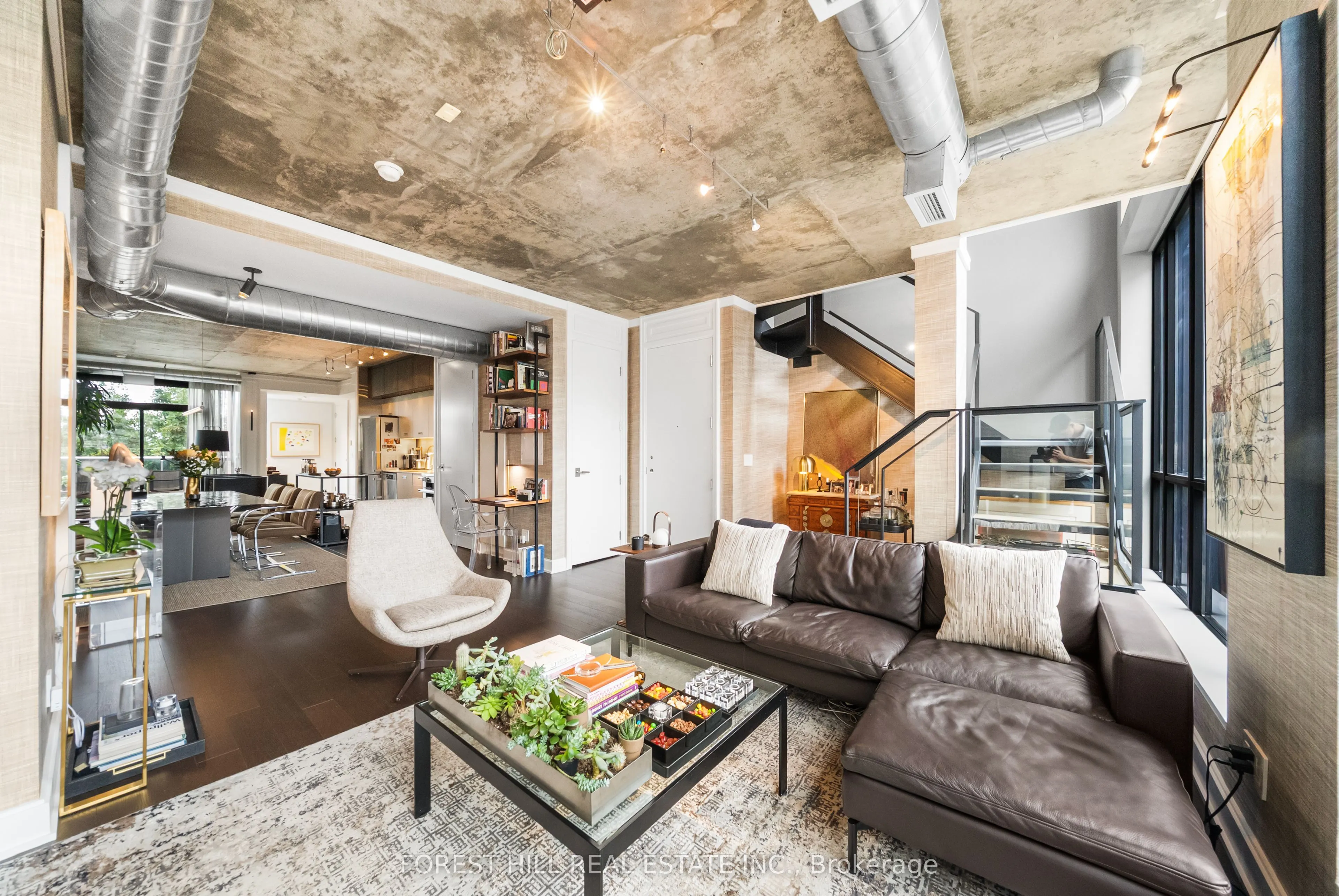 62 Niagara Street, #519