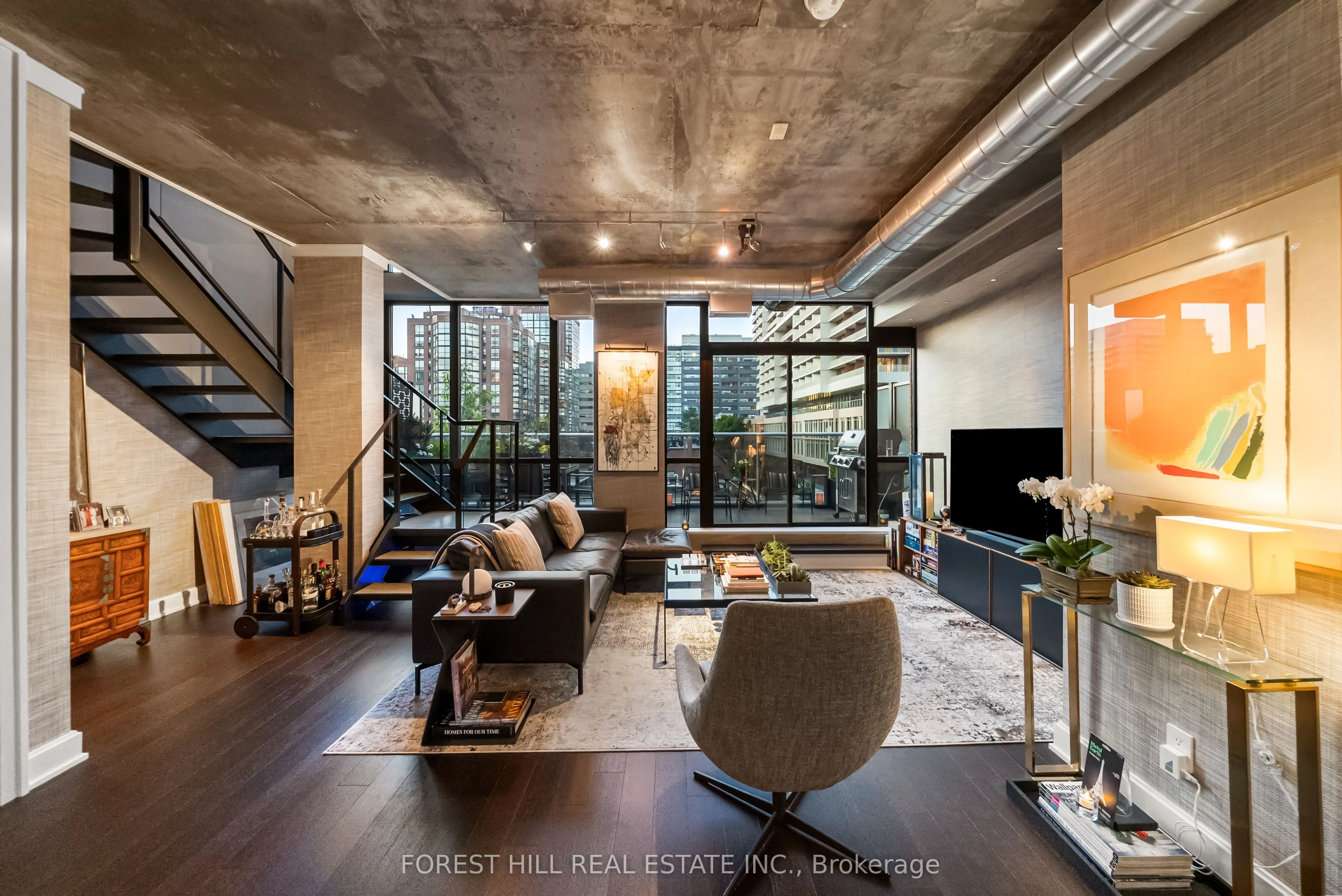 62 Niagara Street, #519