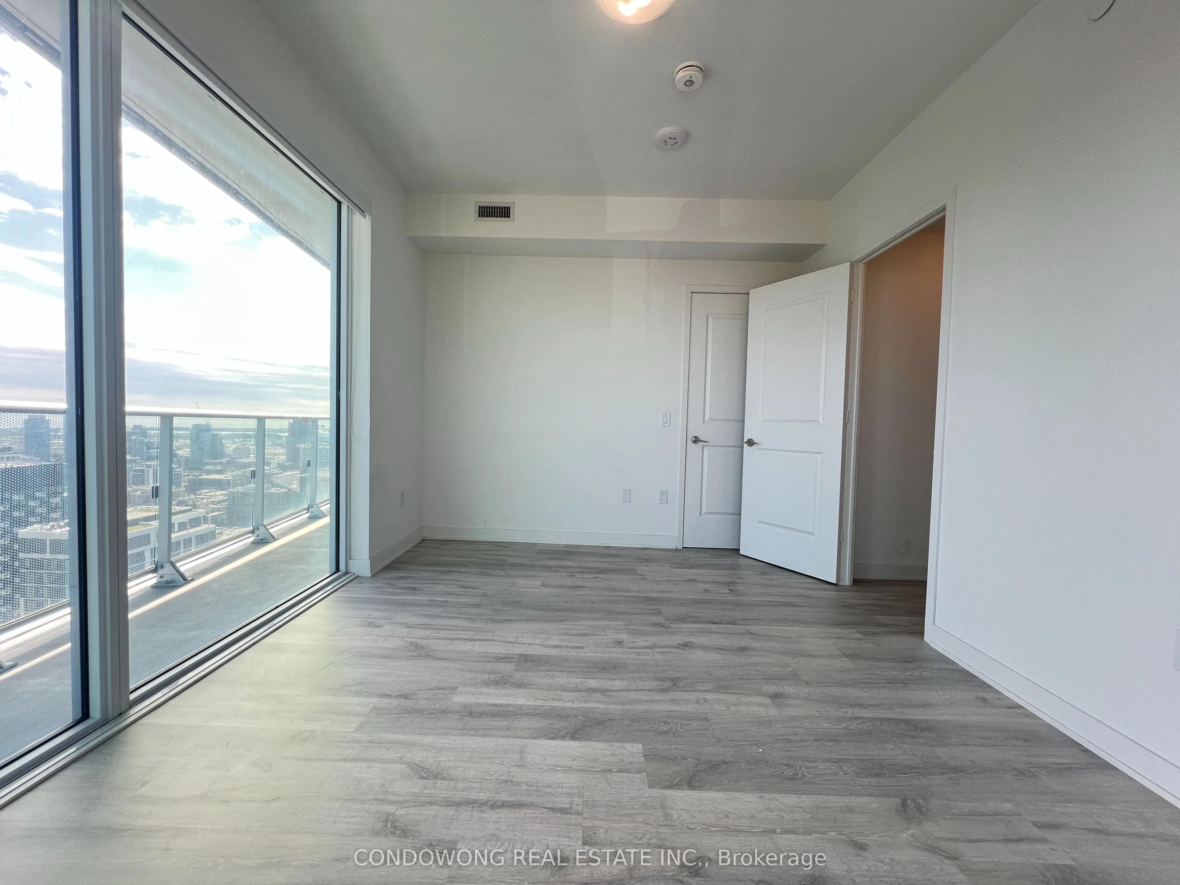 100 Dalhousie Street, #4204
