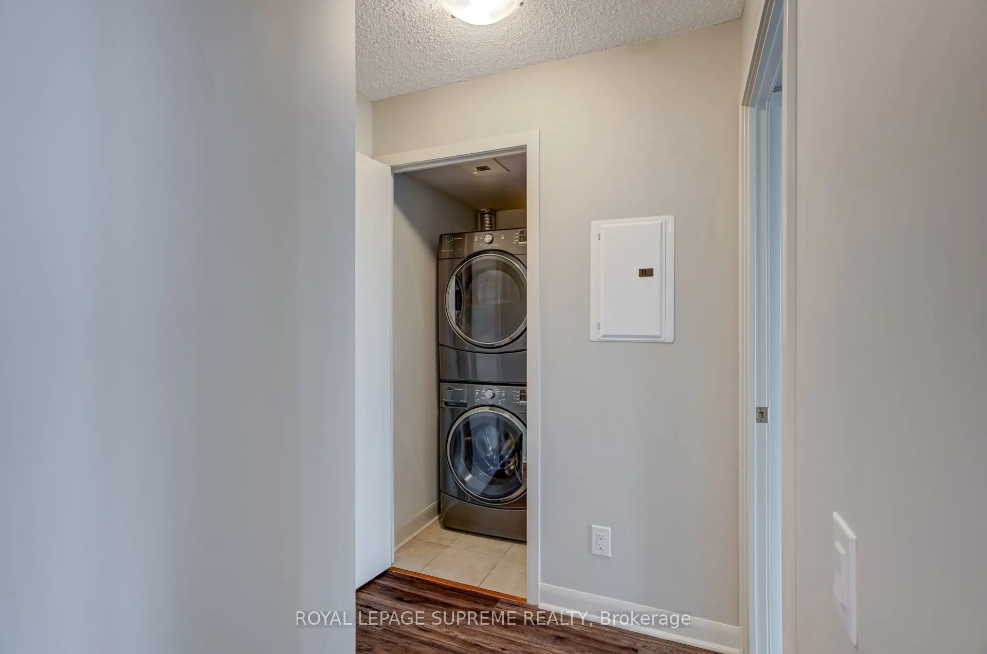 525 Wilson Avenue, #533