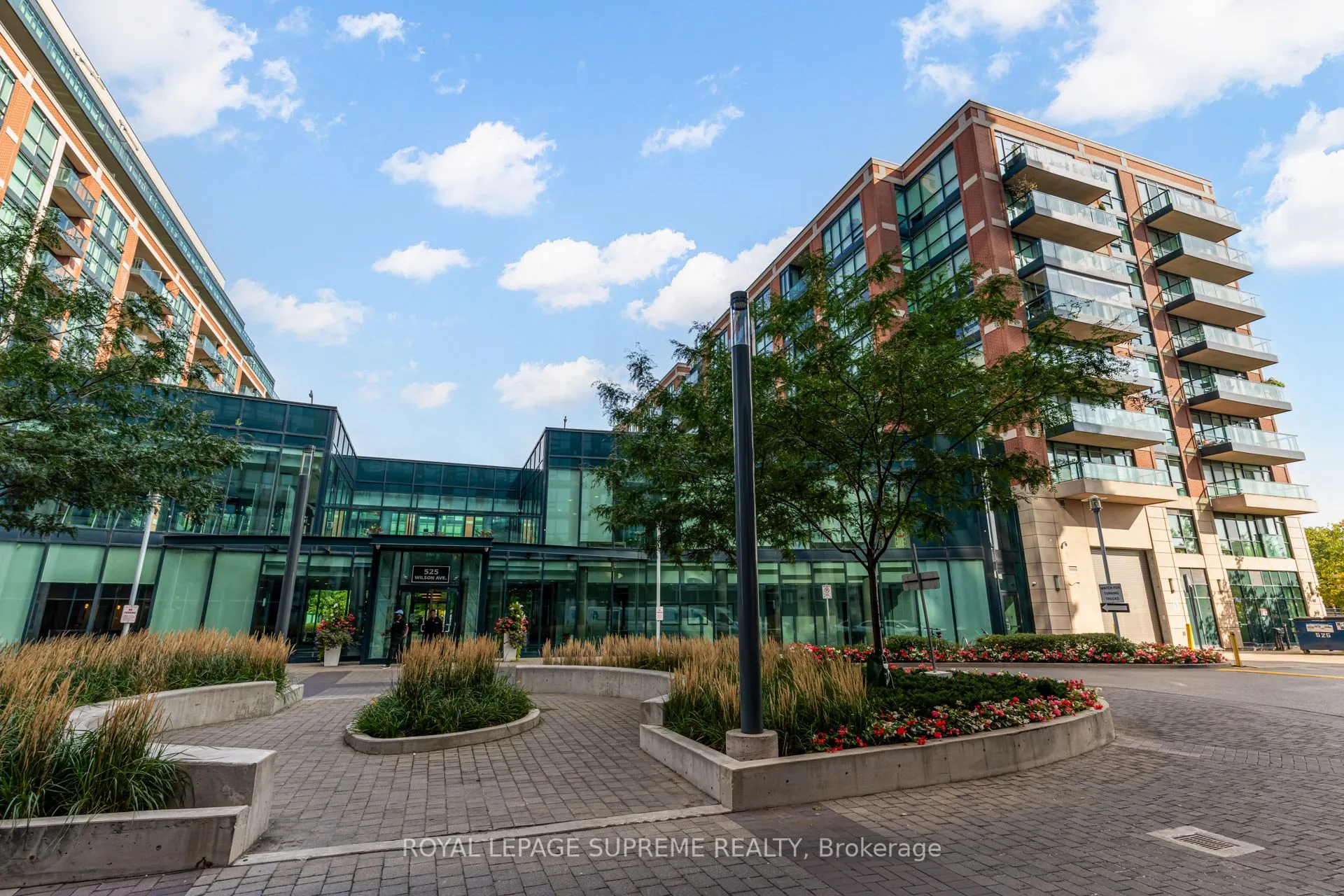 525 Wilson Avenue, #533