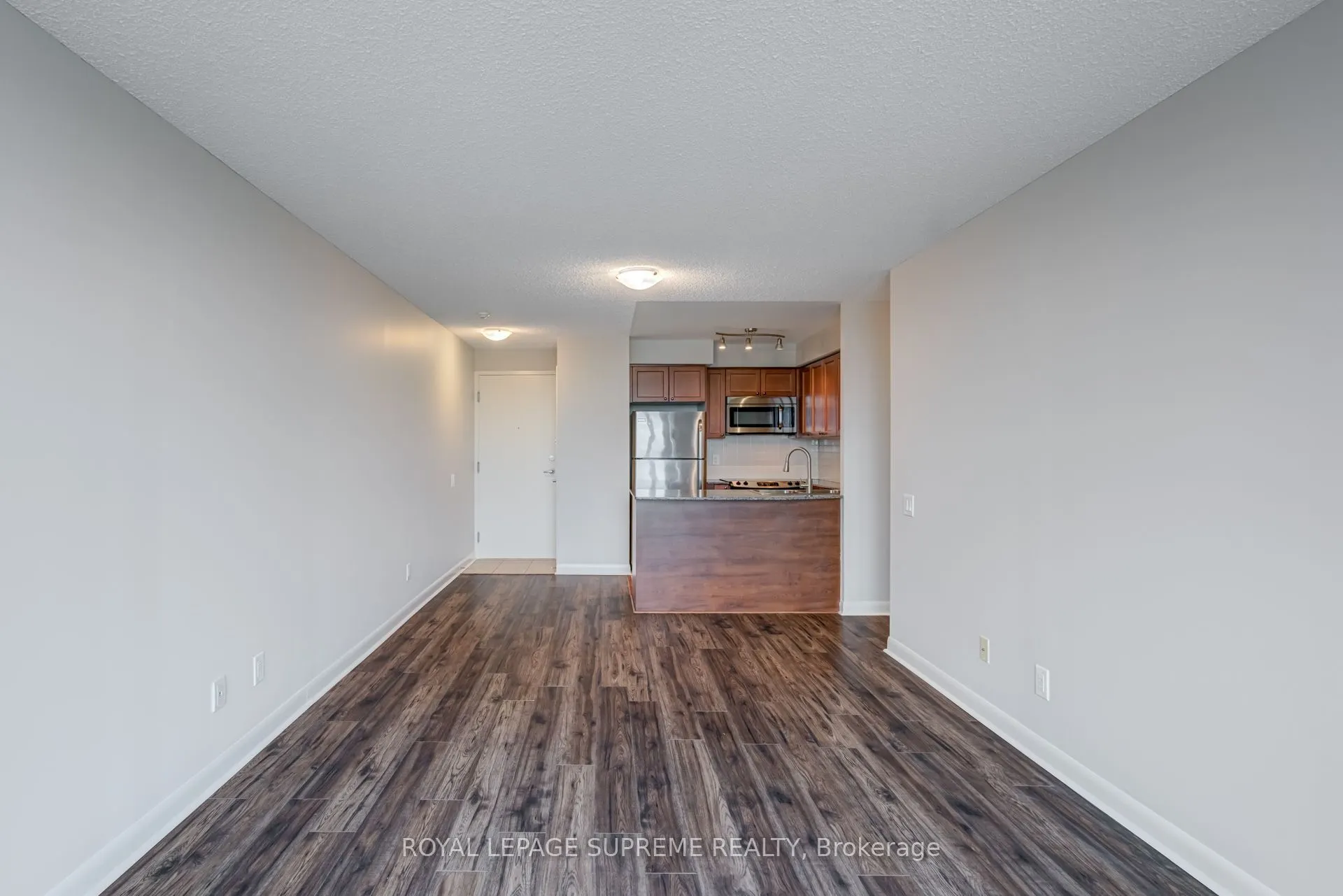 525 Wilson Avenue, #533