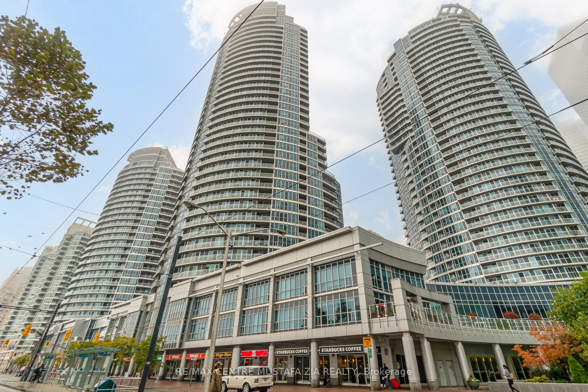 208 Queens Quay W, #1204