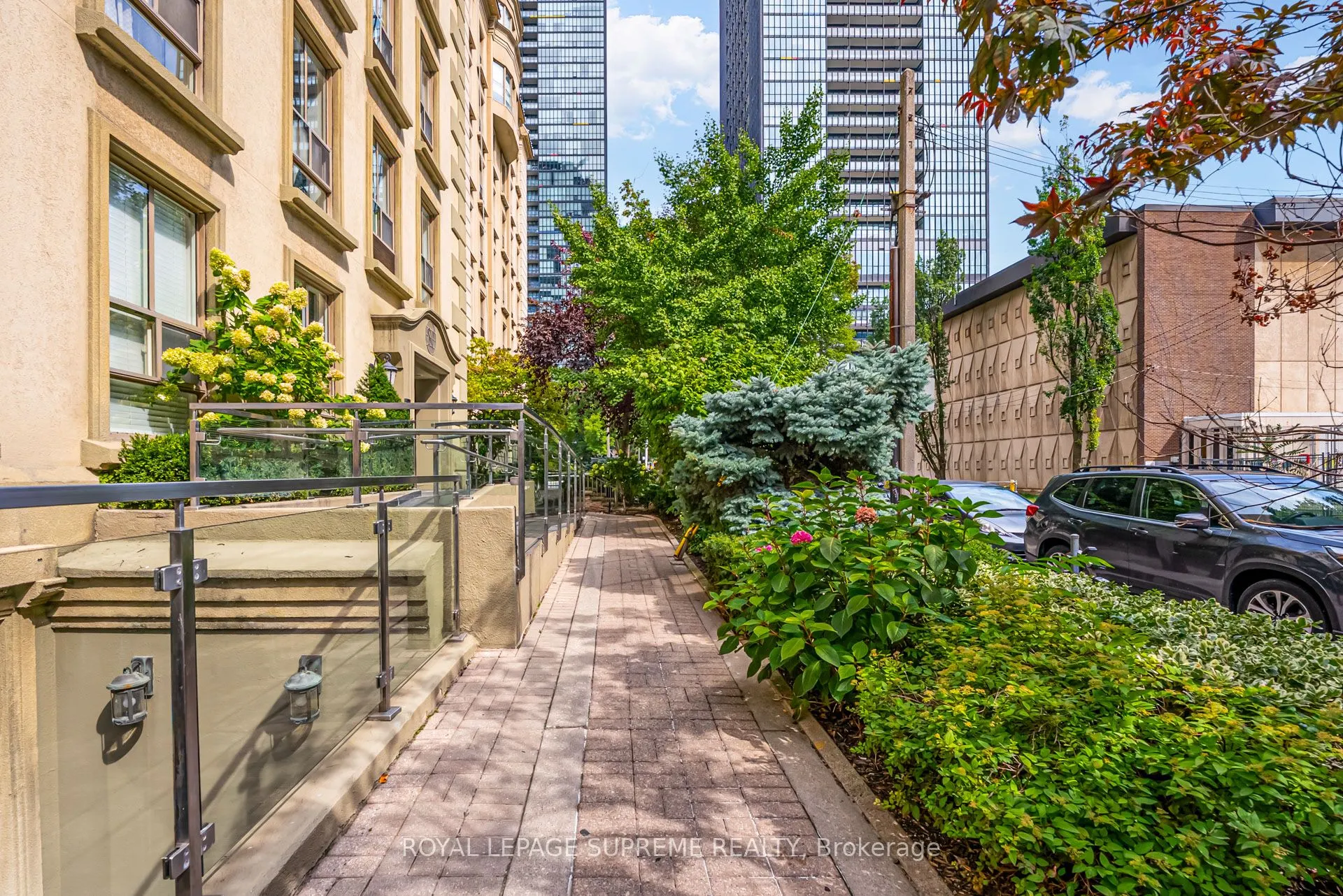80 Charles Street E, #607