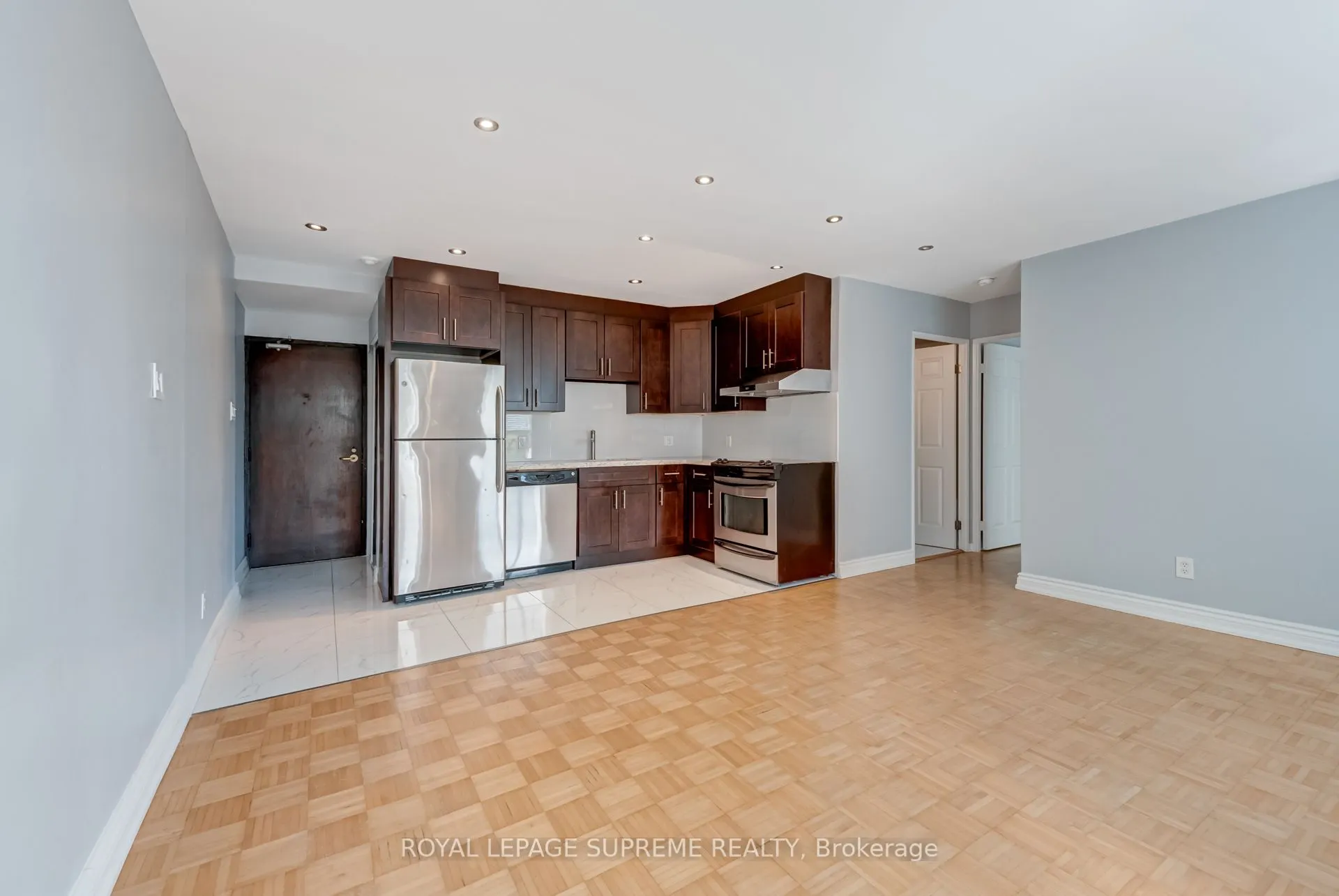 80 Charles Street E, #607