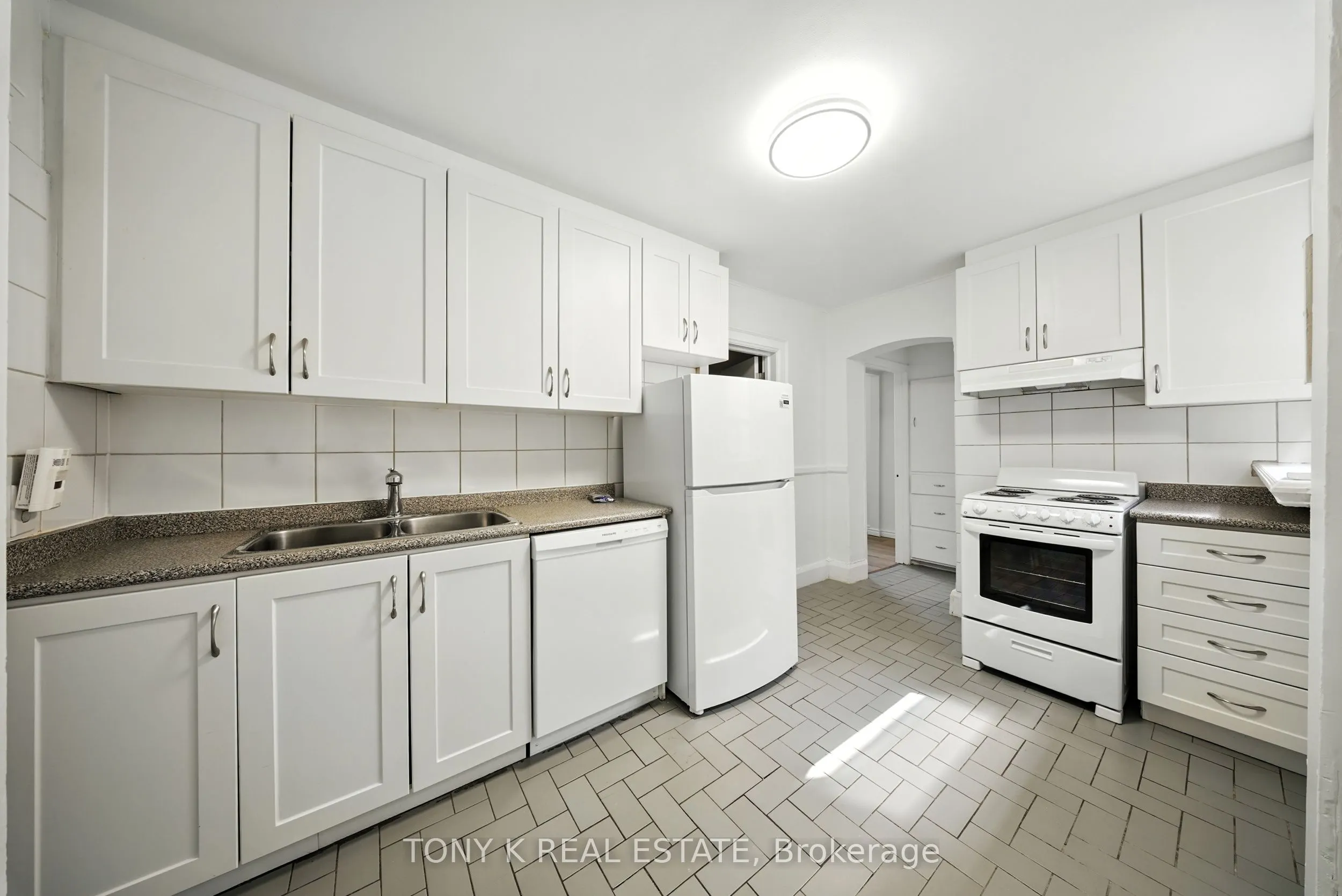 169 Lawrence Avenue W, #Main