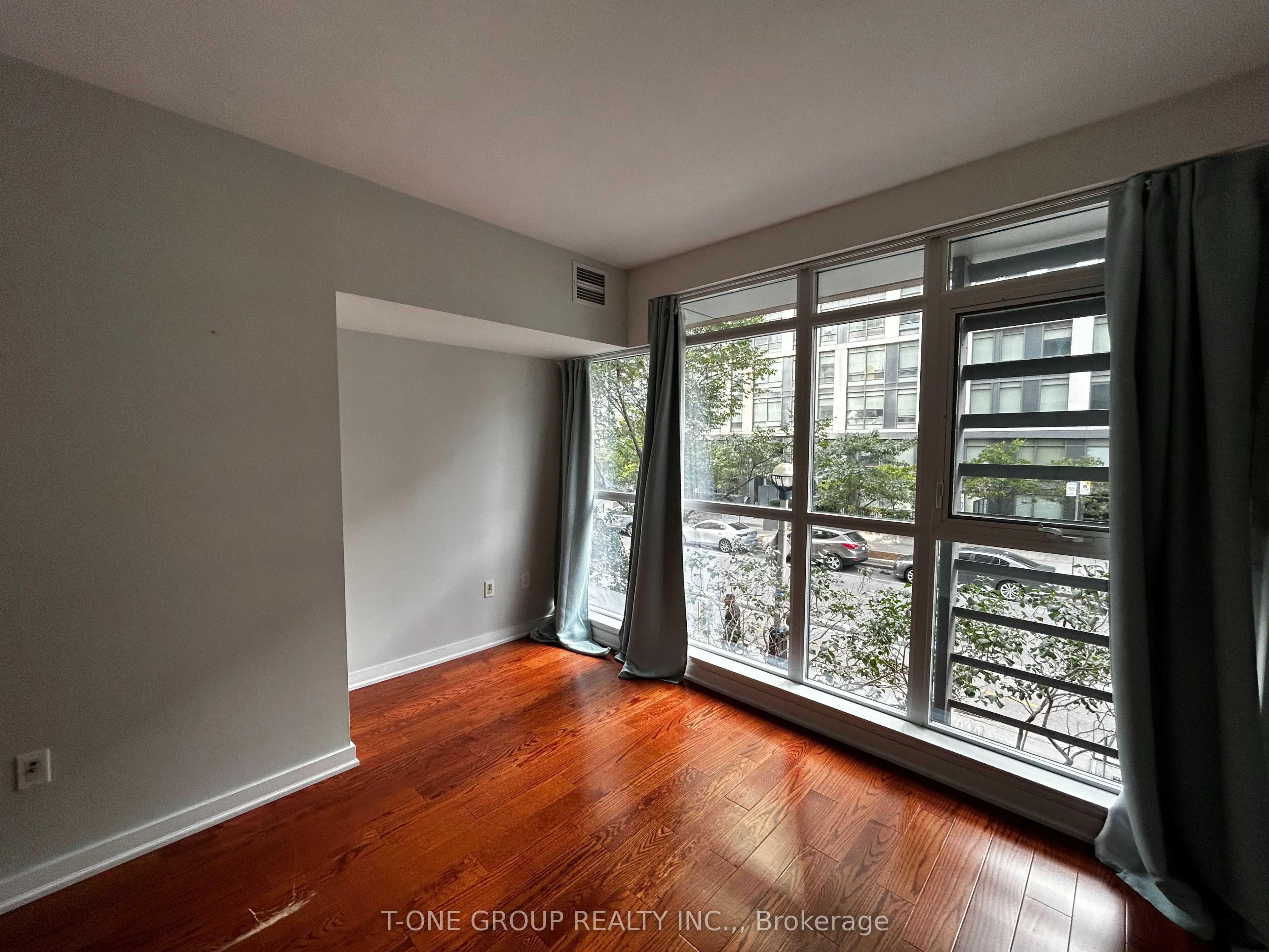 161 Dan Leckie Way, #G15