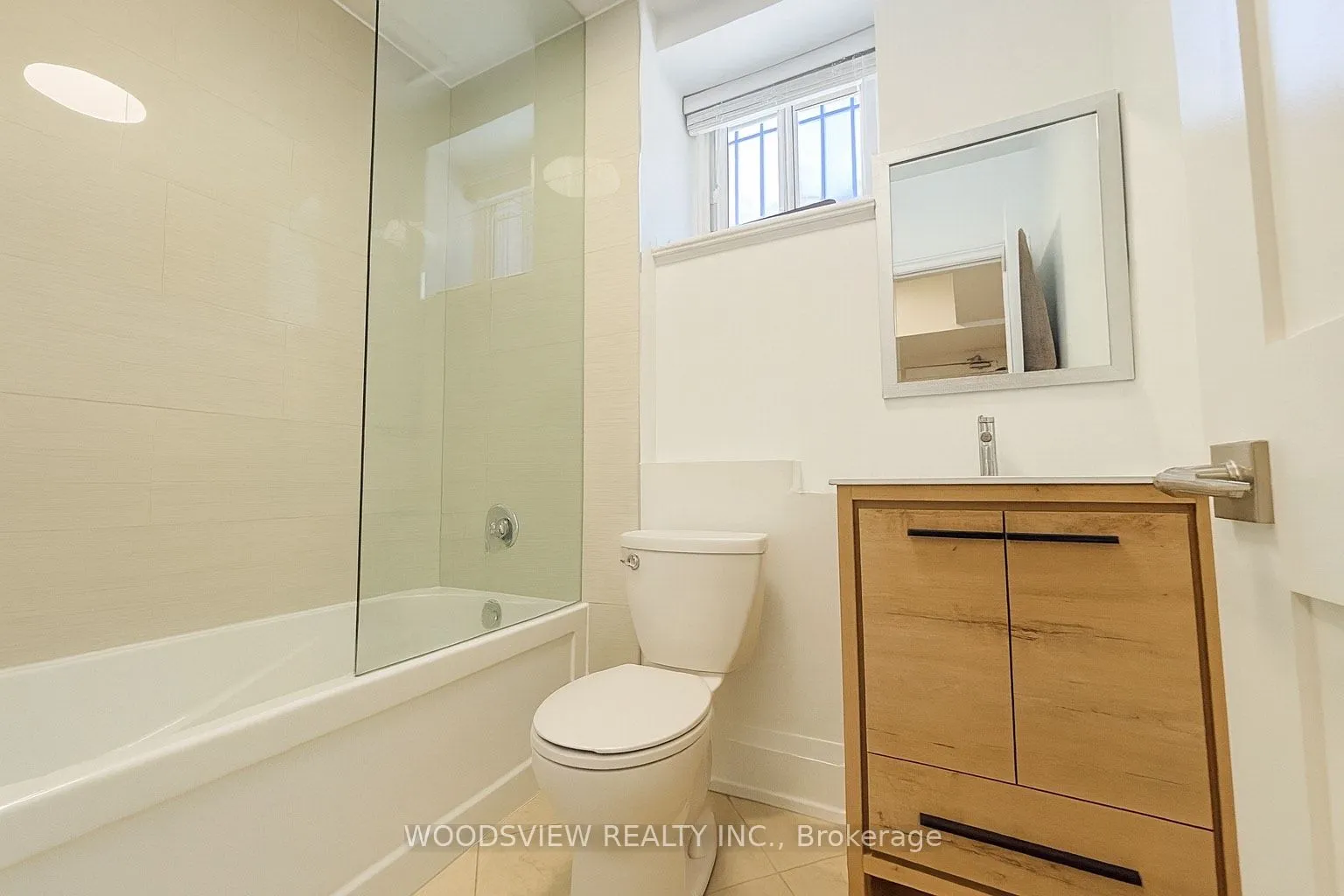 135 Earl Place, #2