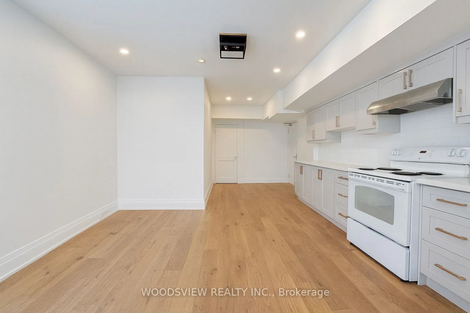 135 Earl Place, #2