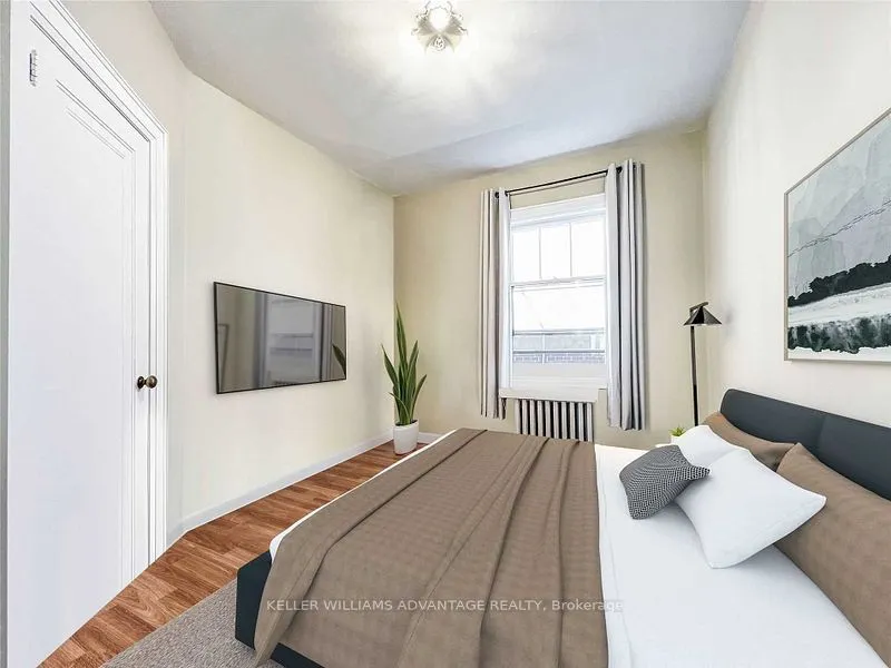33 Whitehall Road, #Main