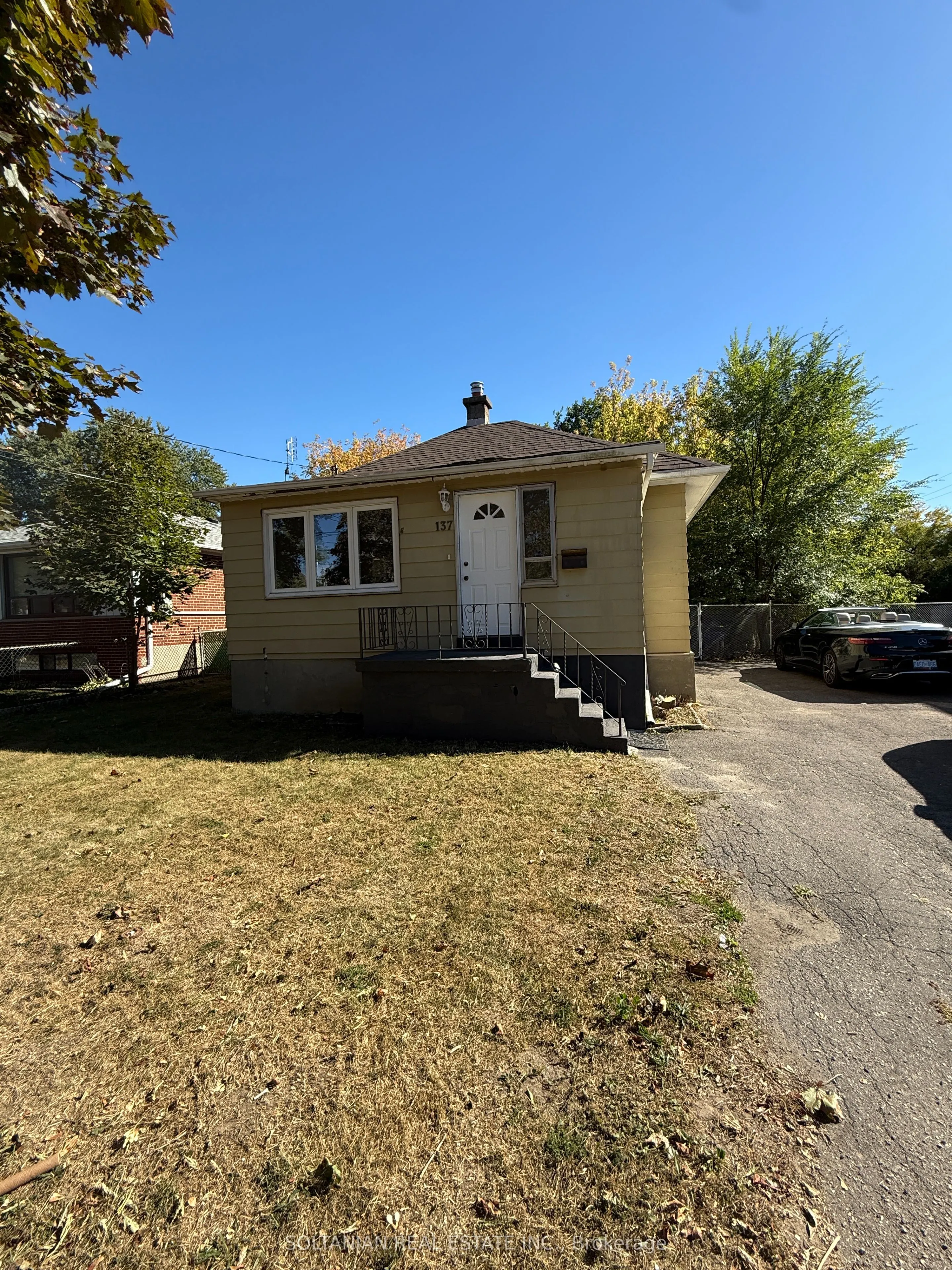 137 Homewood Avenue, #Basement