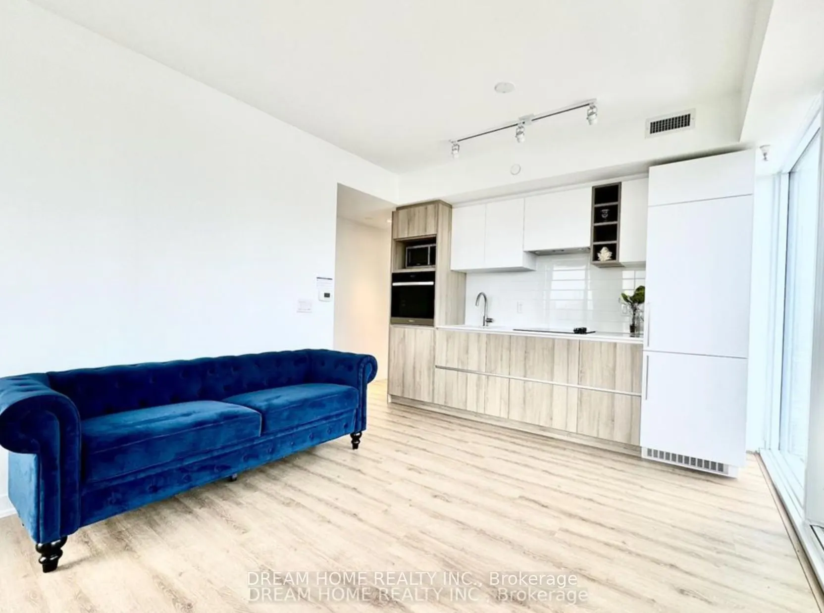 319 Jarvis Street, #2110