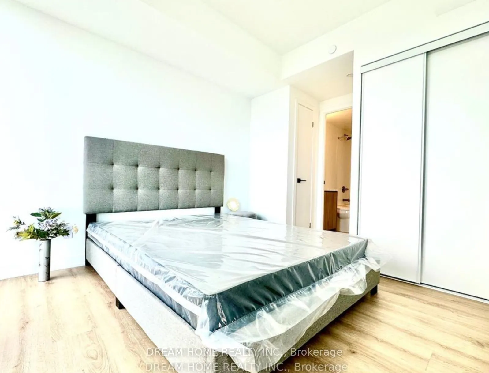 319 Jarvis Street, #2110