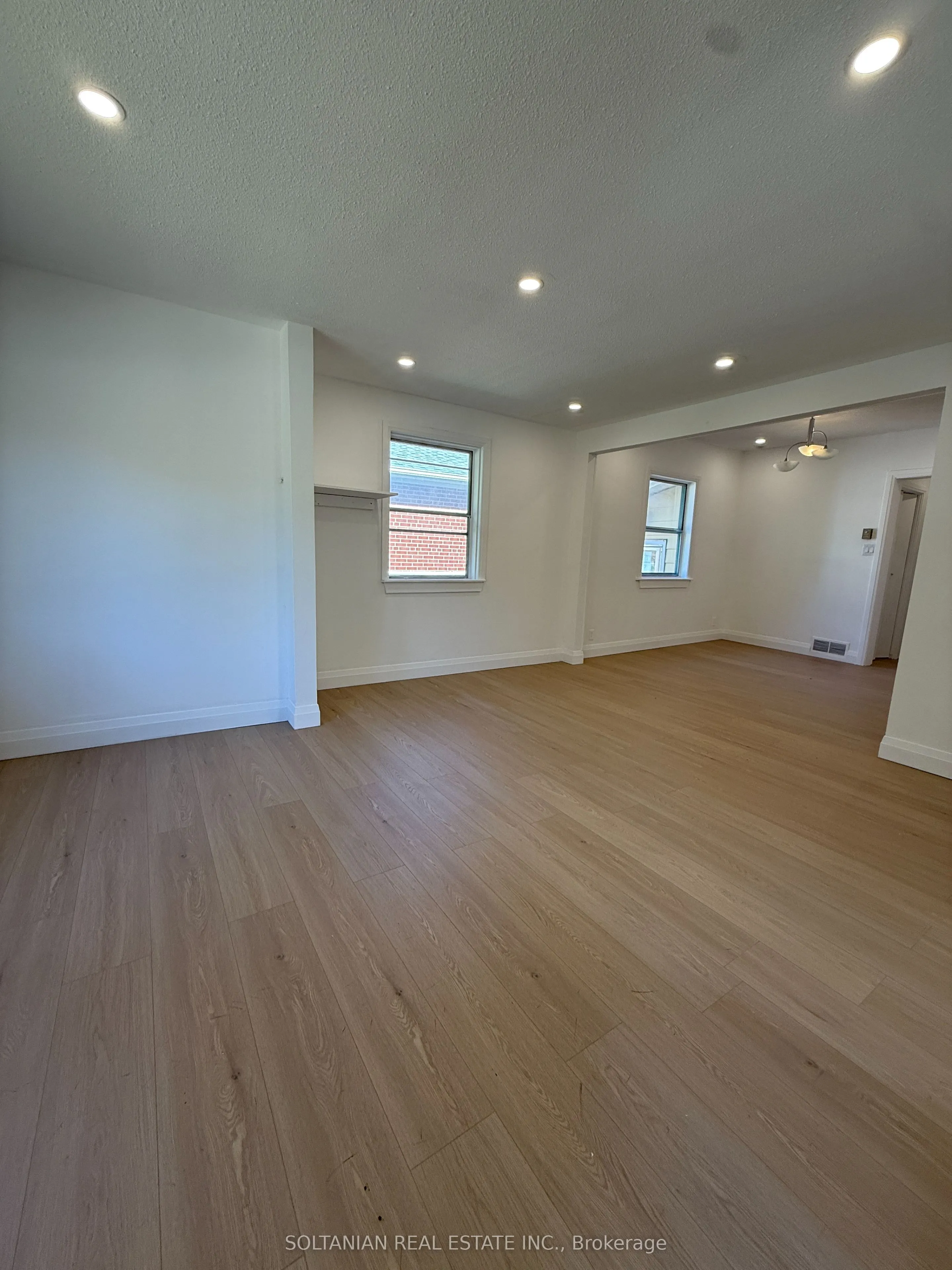 137 Homewood Avenue