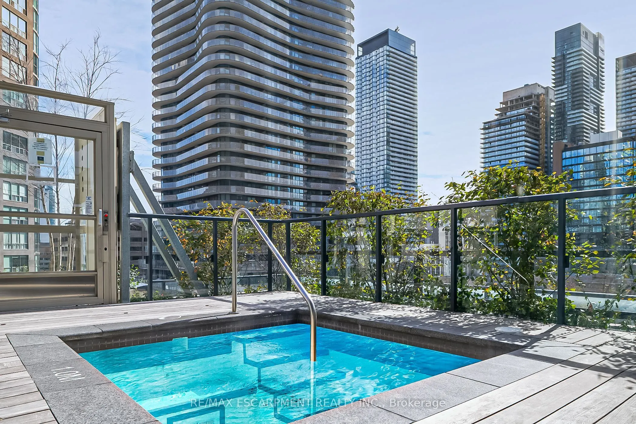 955 Bay Street, #1809