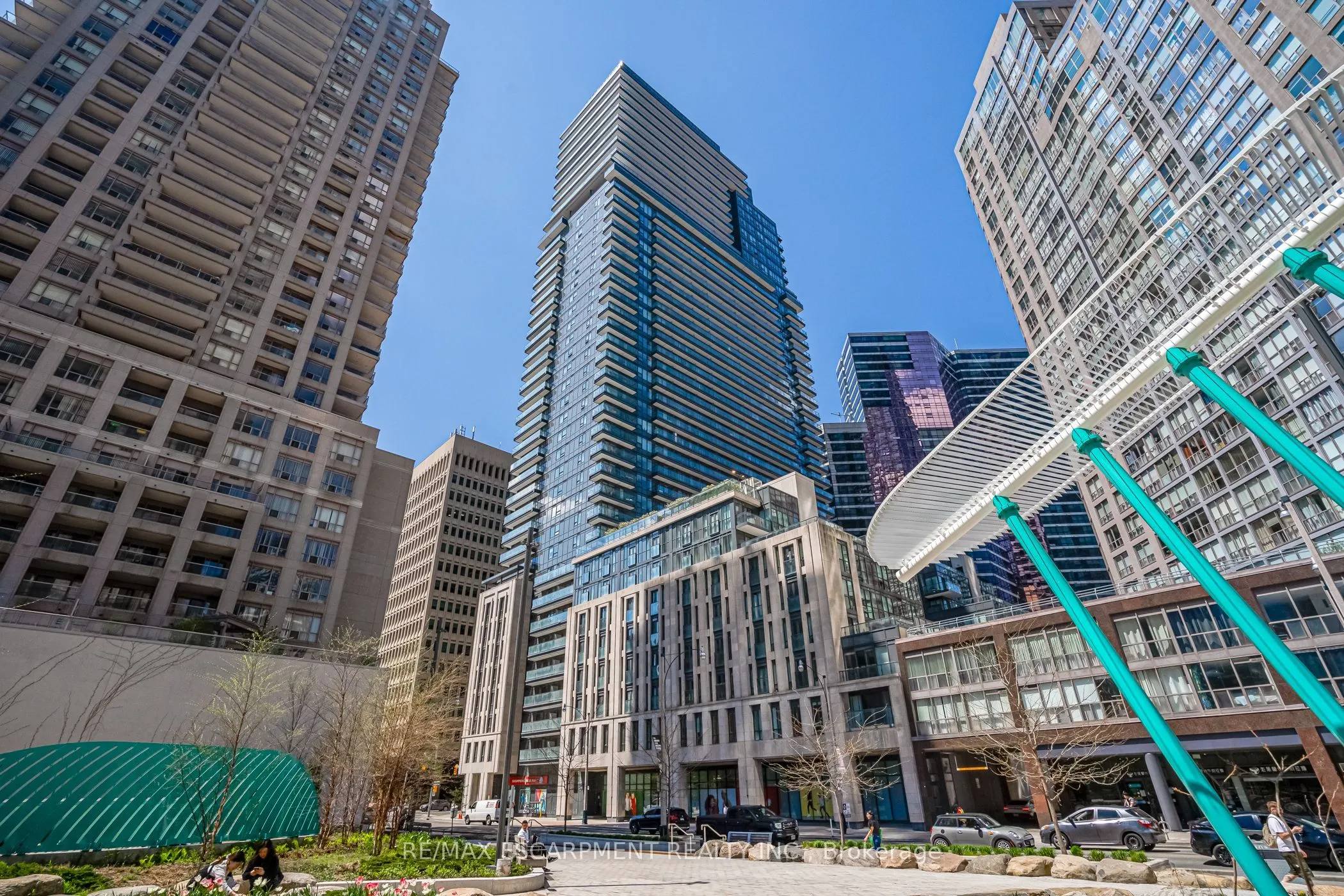 955 Bay Street, #1809