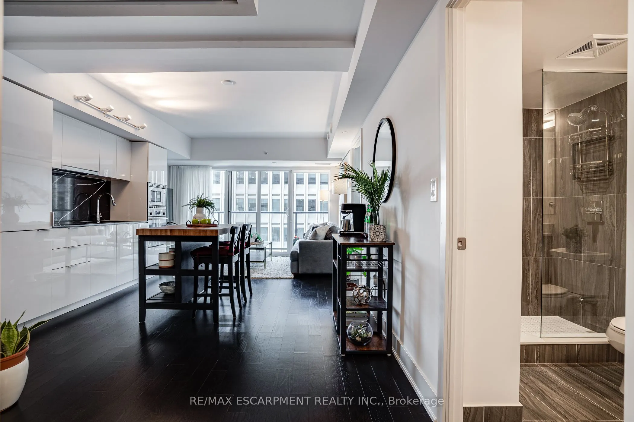 955 Bay Street, #1809