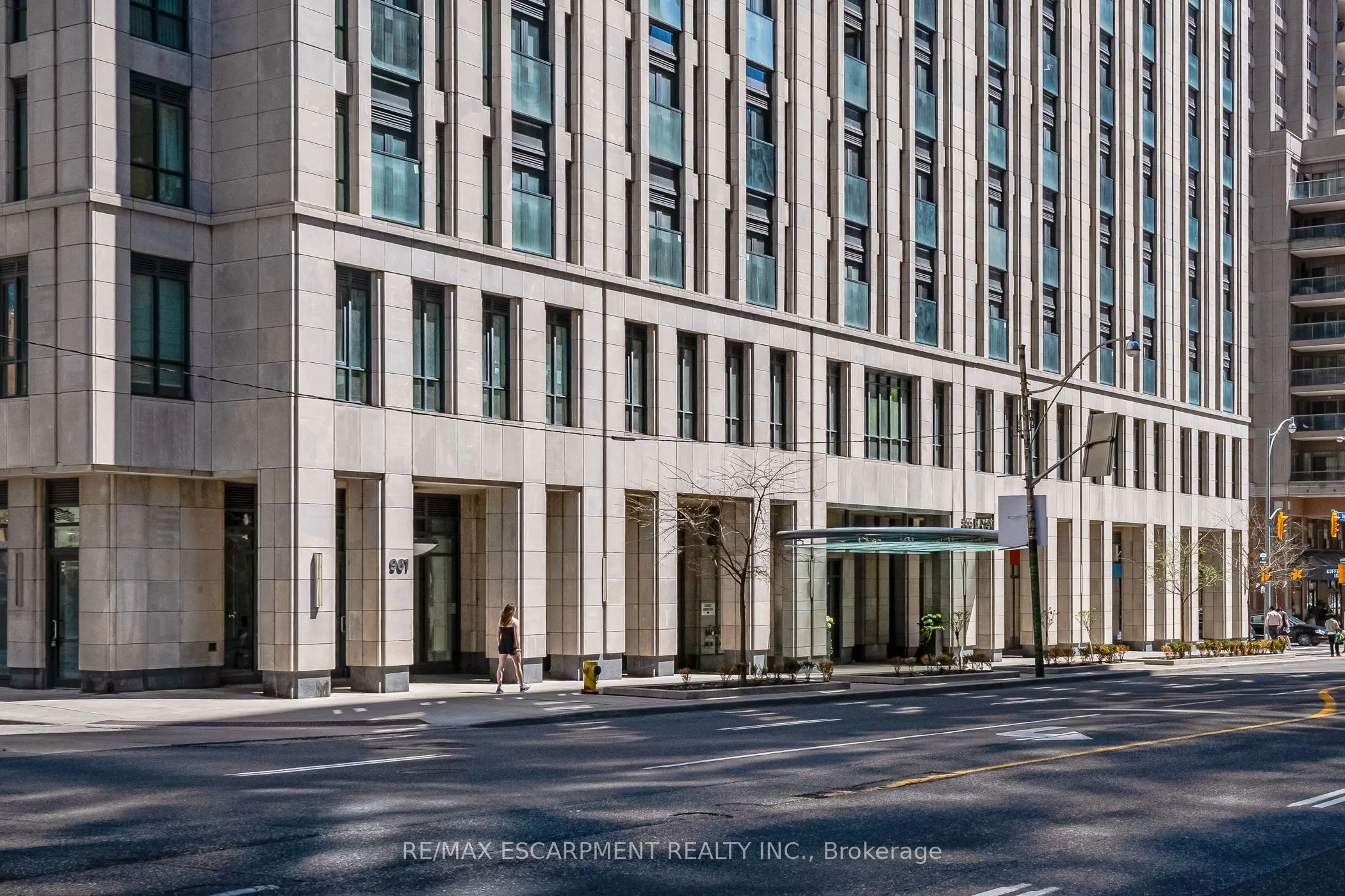 955 Bay Street, #1809
