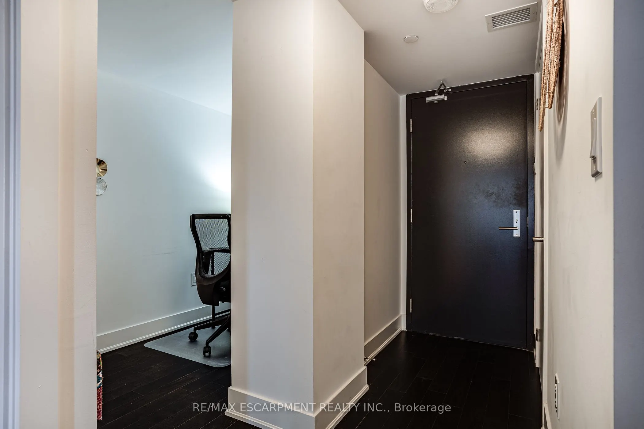 955 Bay Street, #1809