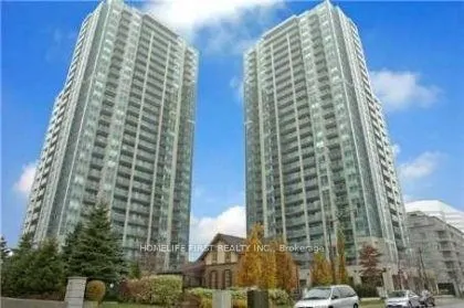 16 Harrison Garden Boulevard, #606