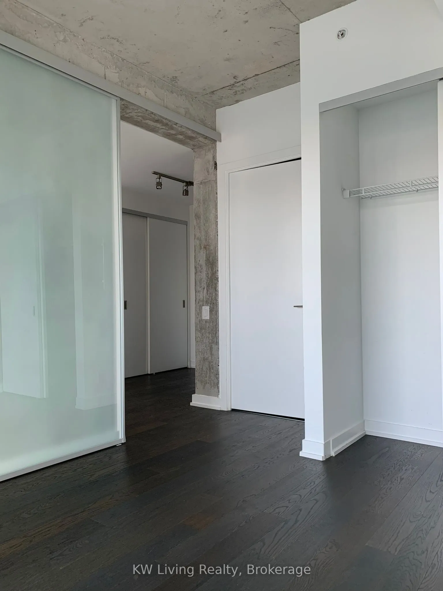 11 Charlotte Street, #2502