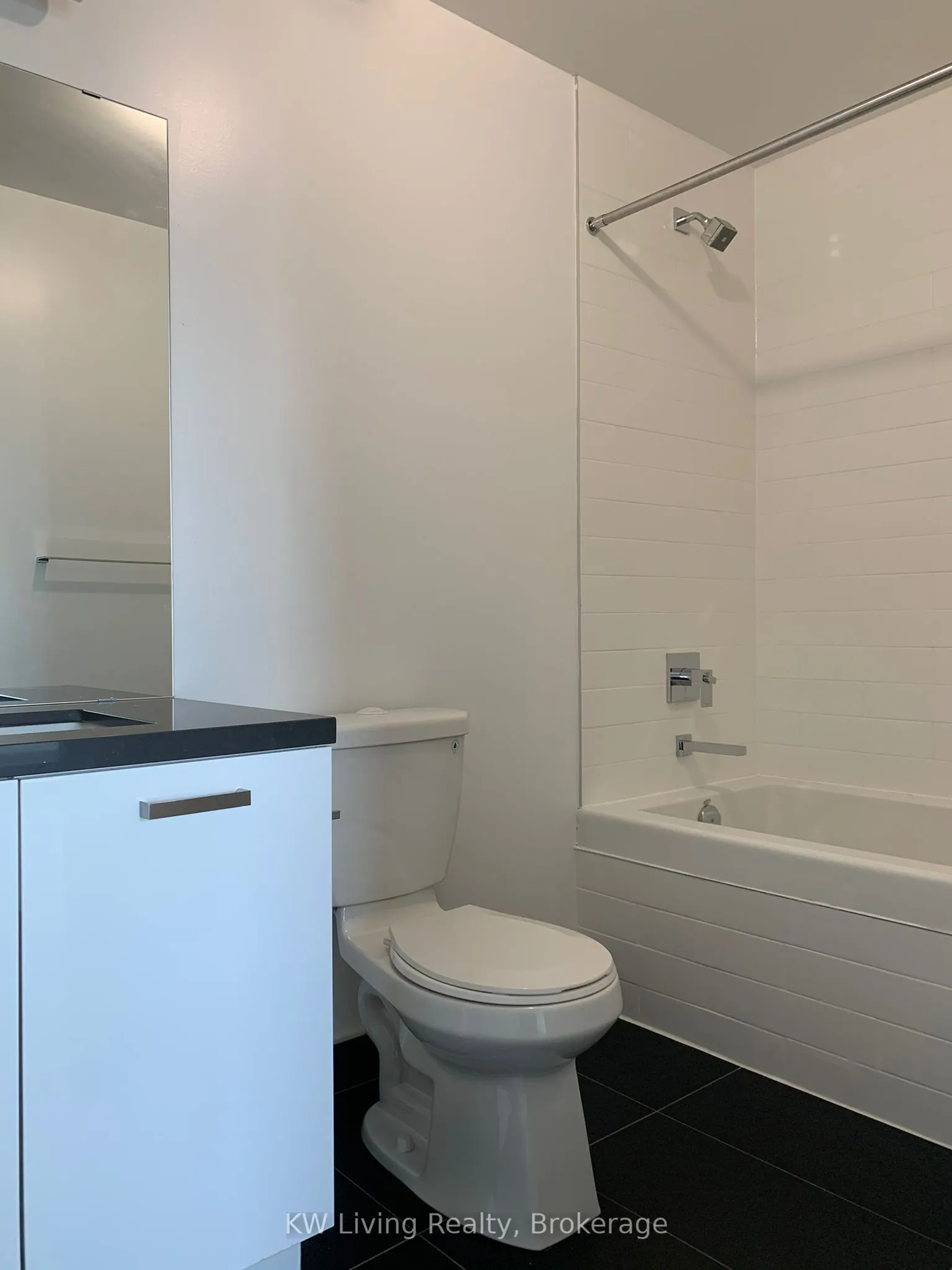 11 Charlotte Street, #2502