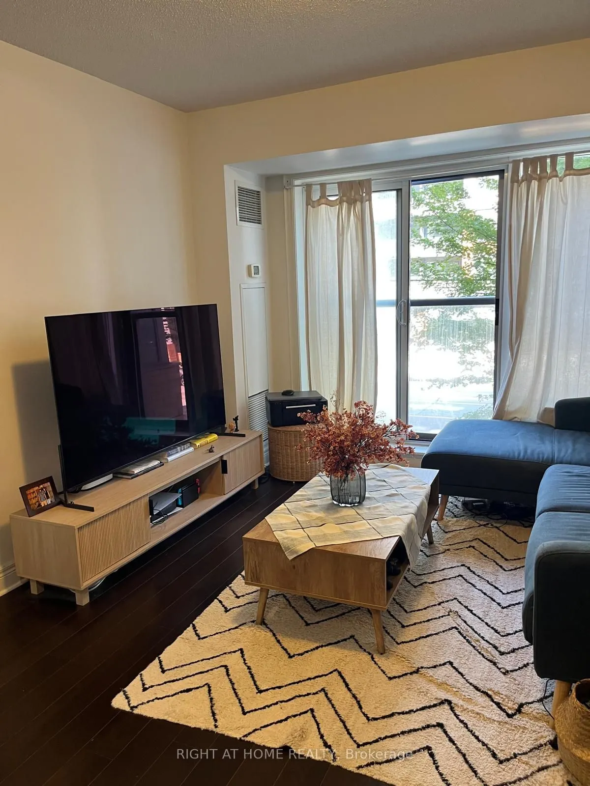 701 Sheppard Avenue W, #212