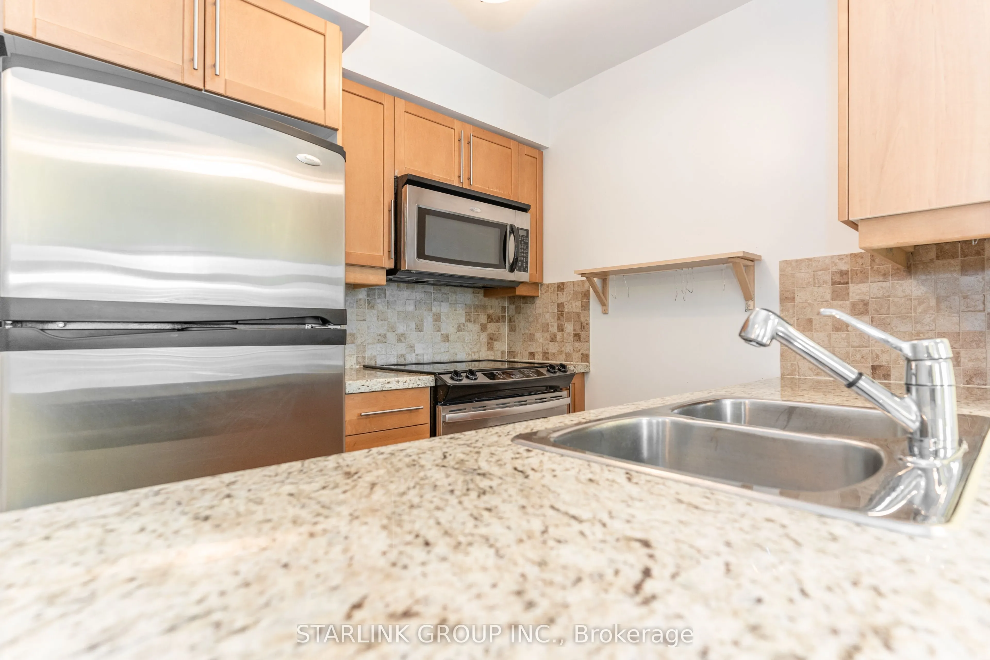 25 Greenview Avenue, #2224