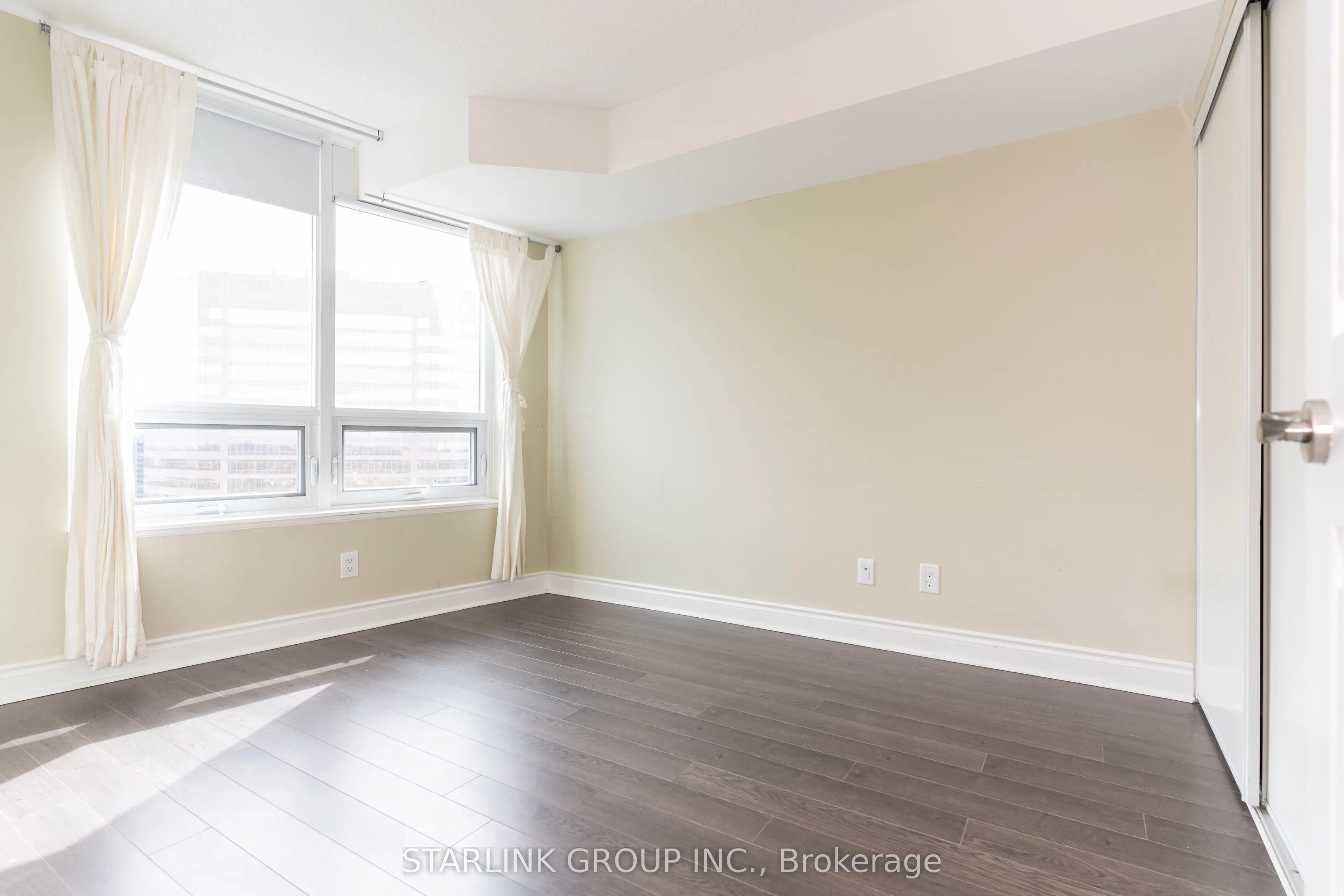 25 Greenview Avenue, #2224