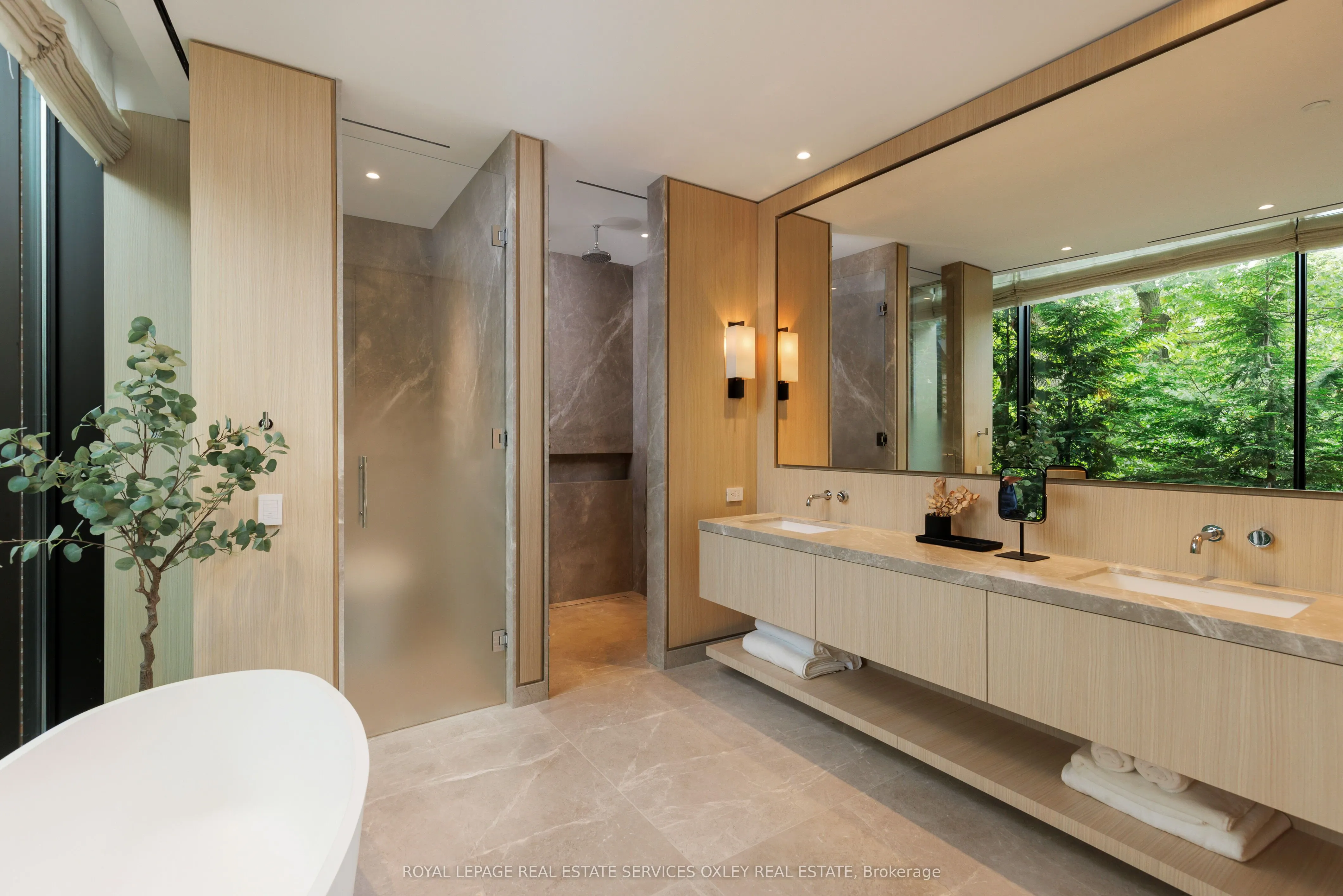 7 Dale Avenue, #207