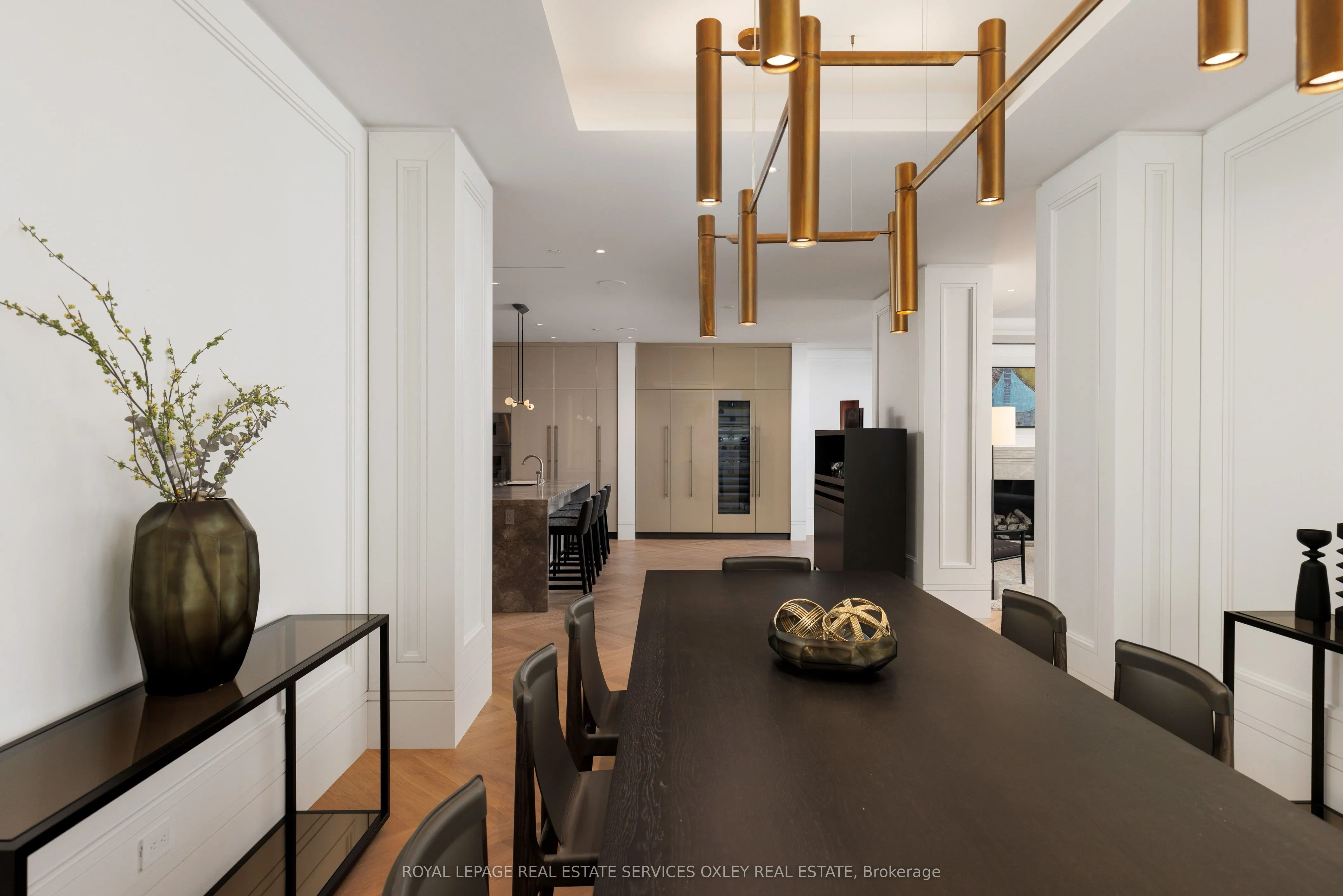 7 Dale Avenue, #207
