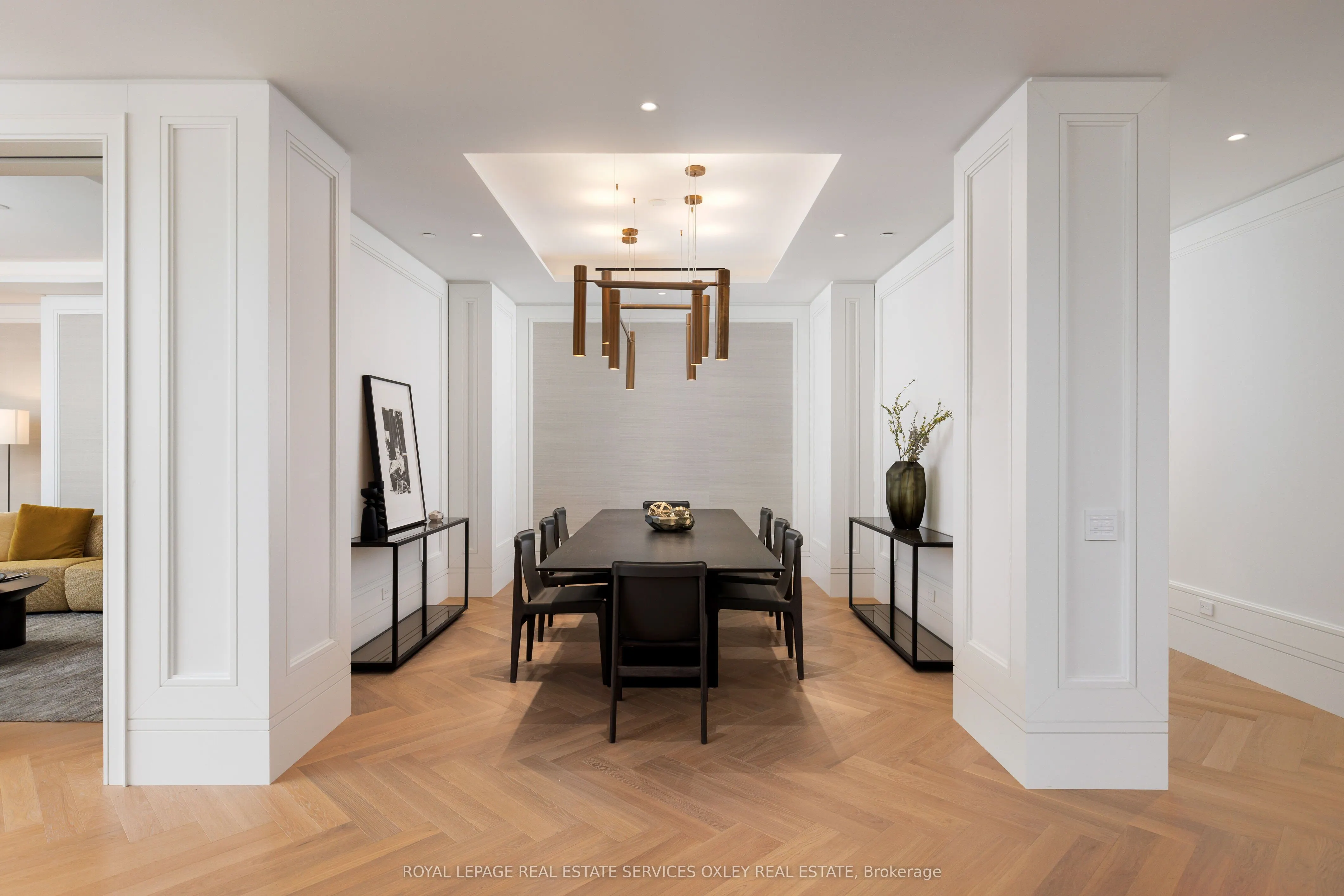 7 Dale Avenue, #207
