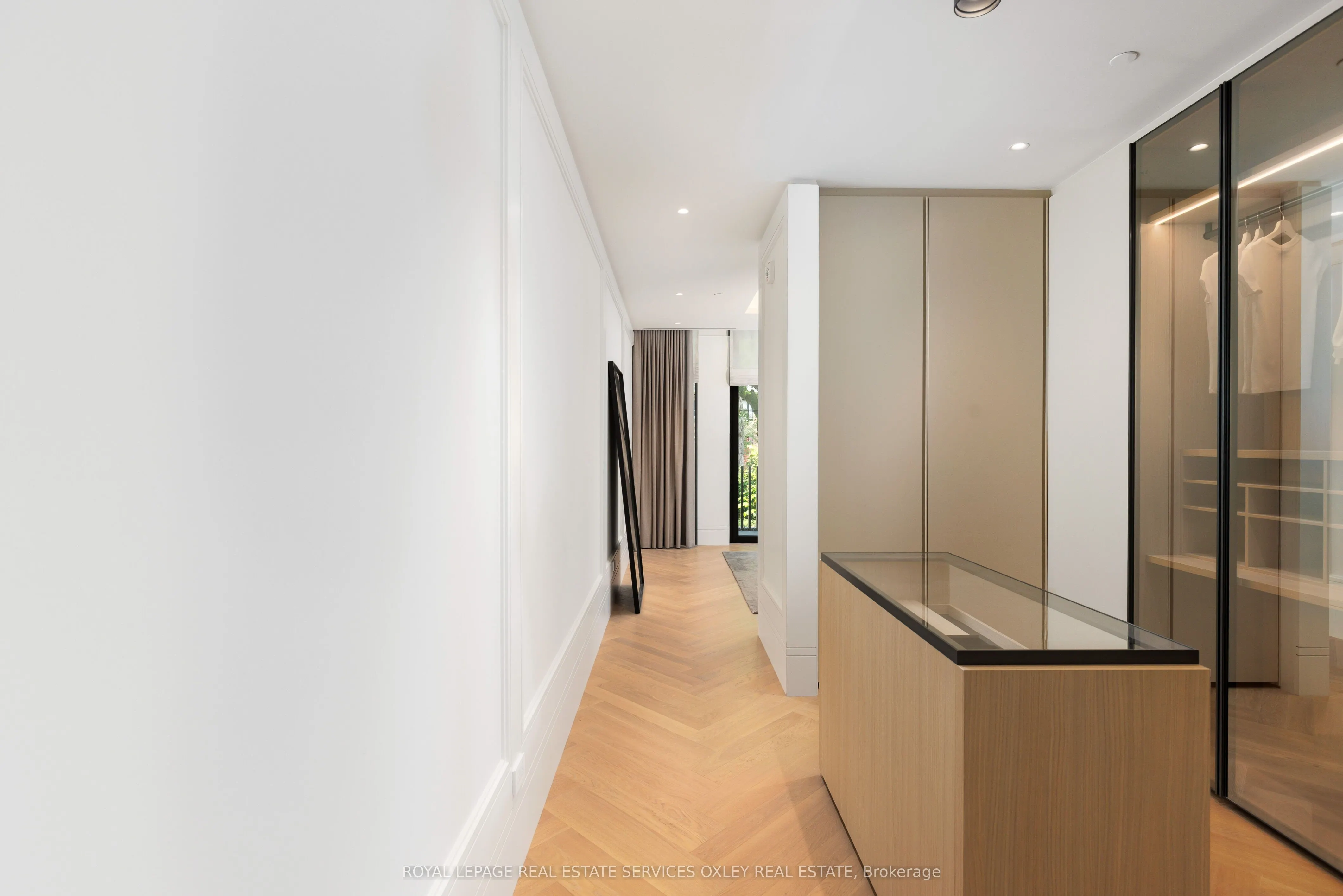 7 Dale Avenue, #207