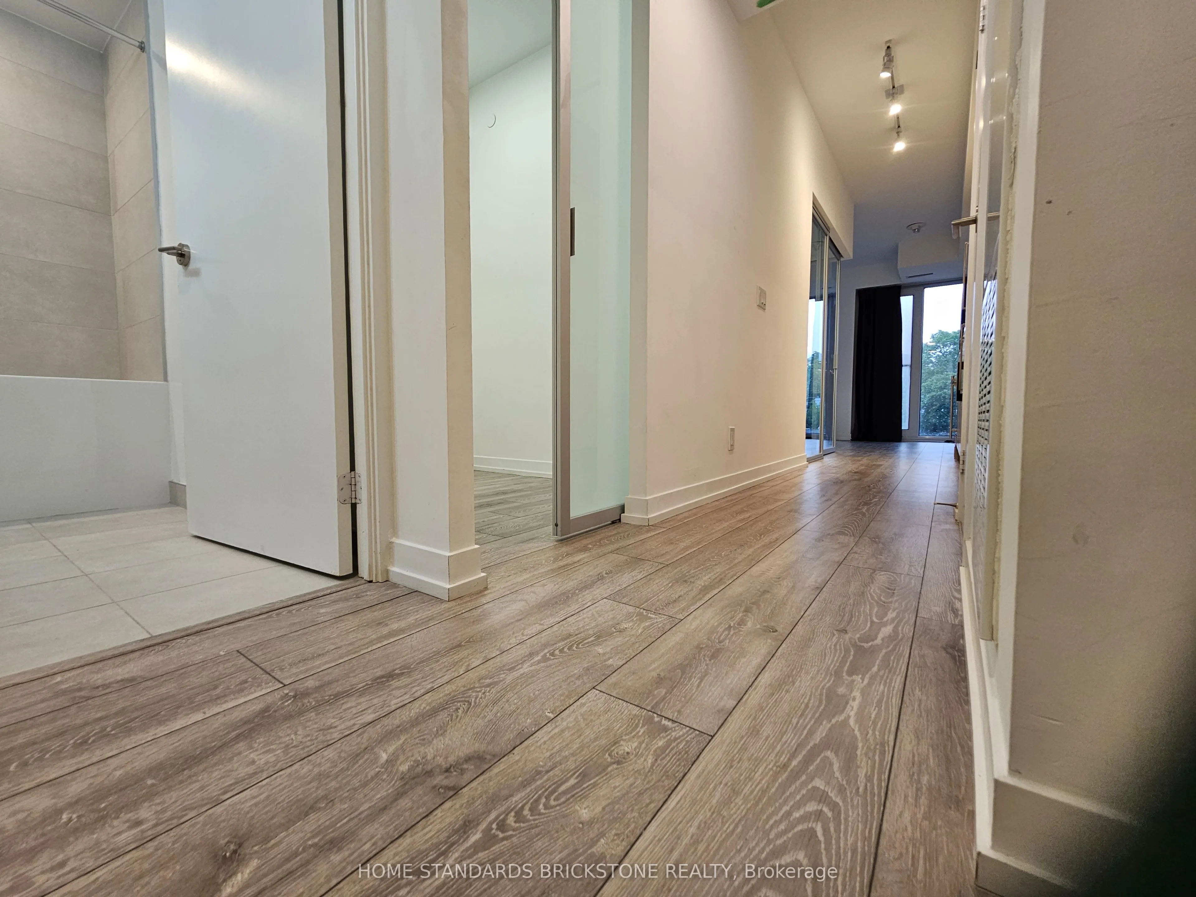 2020 Bathurst Street W, #325