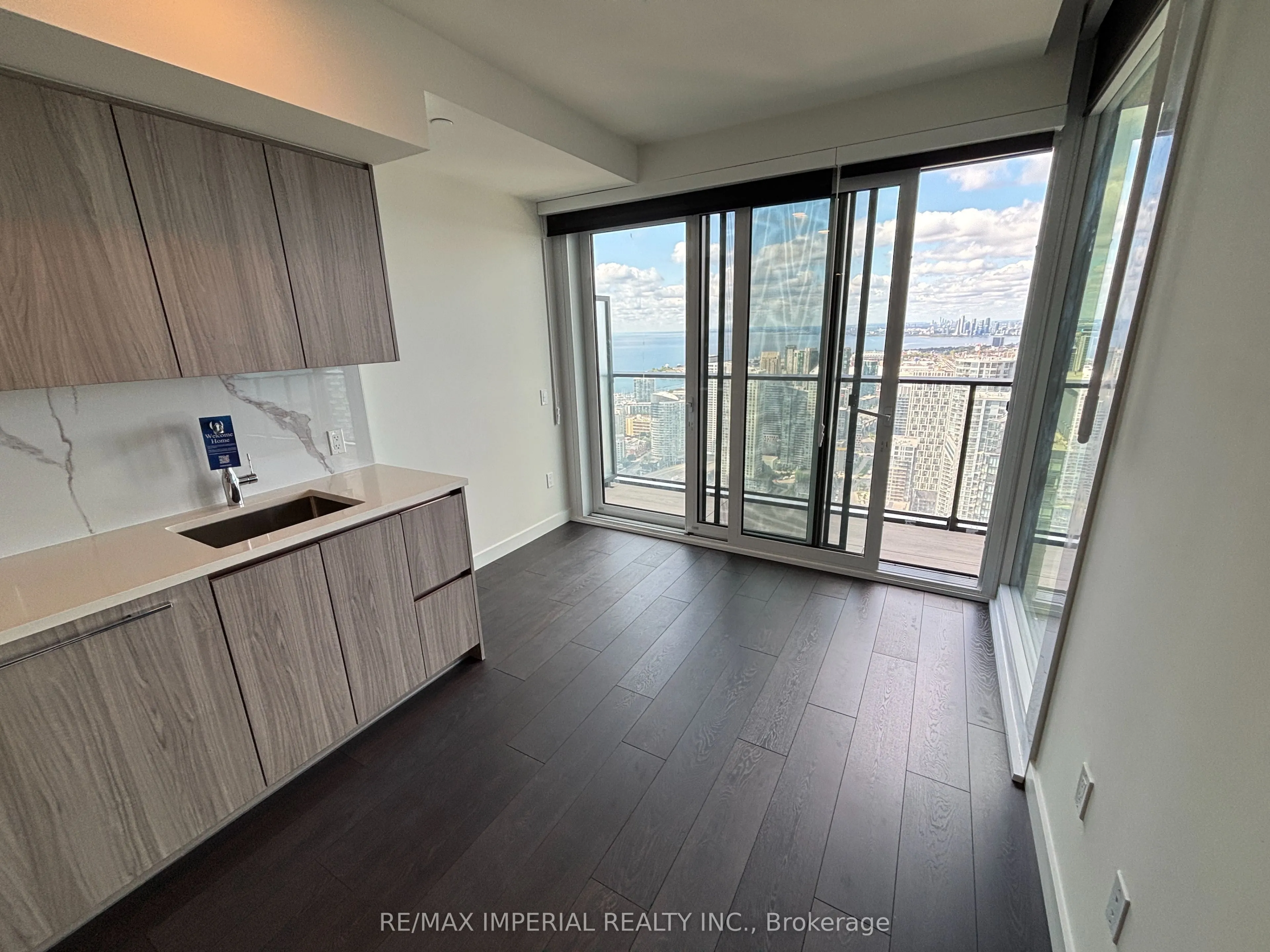 3 Concord Cityplace Way, #5902