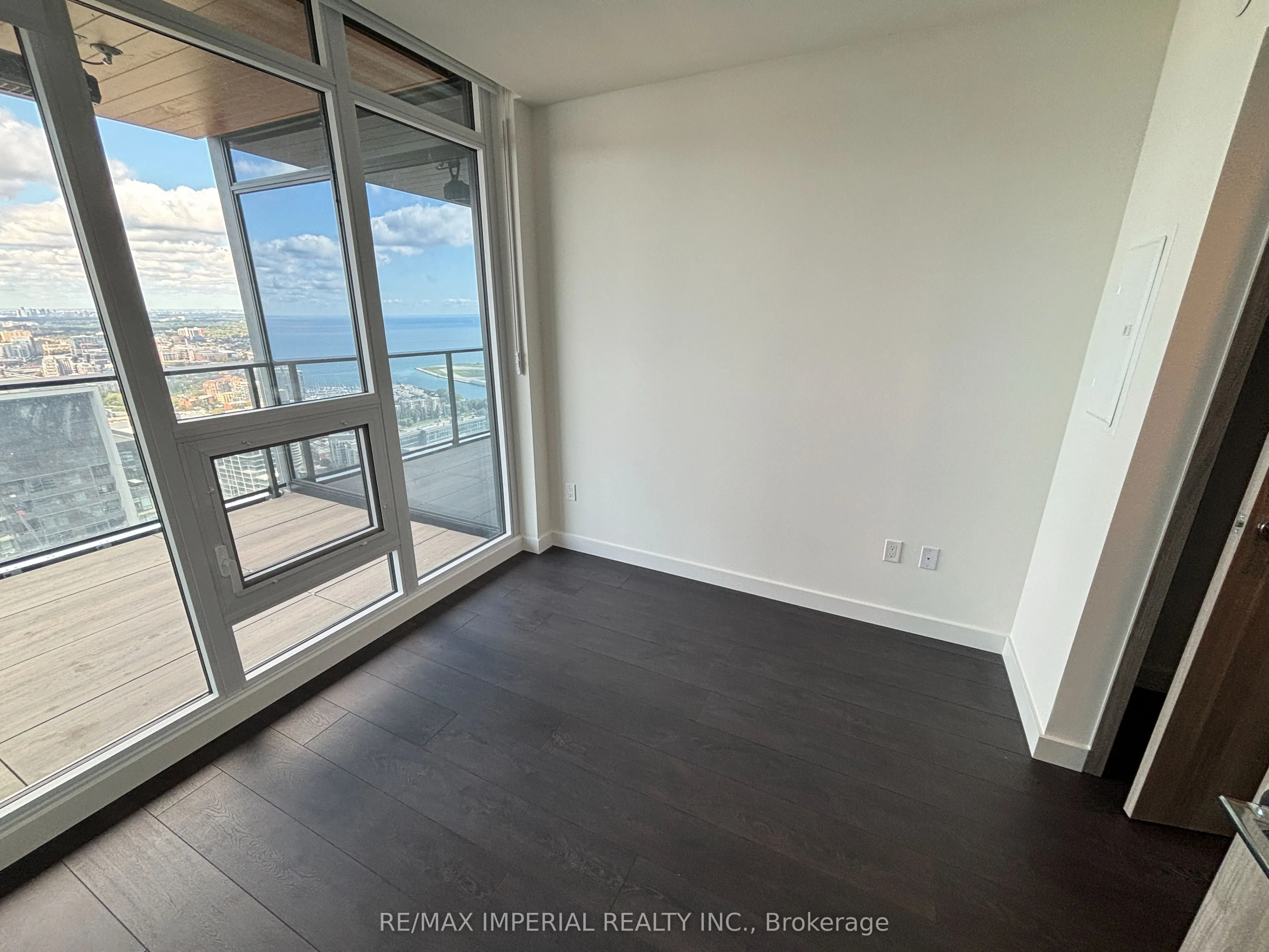 3 Concord Cityplace Way, #5902