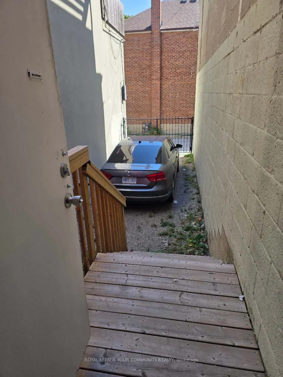 1003 Eglinton Avenue W
