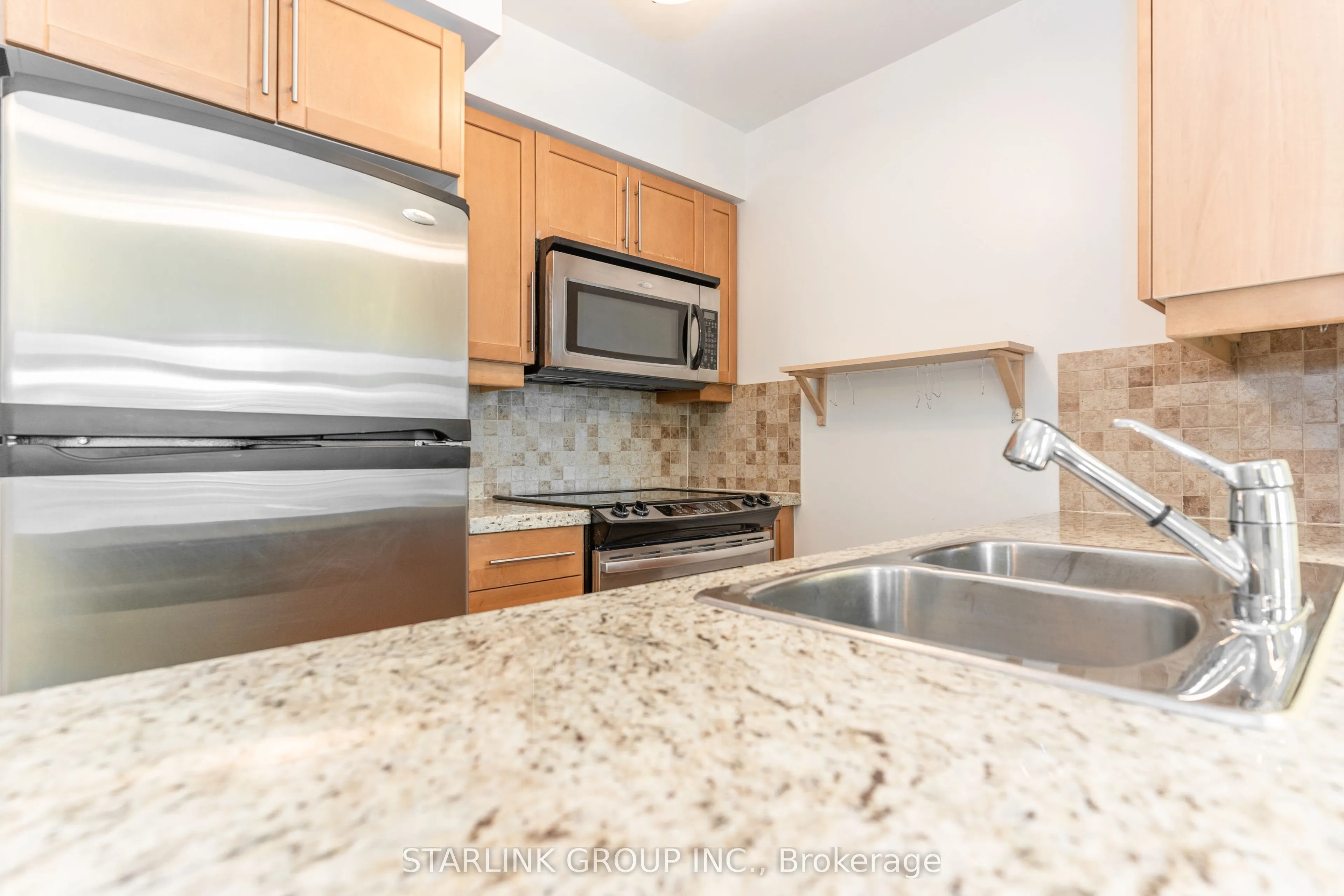 25 Greenview Avenue, #2224