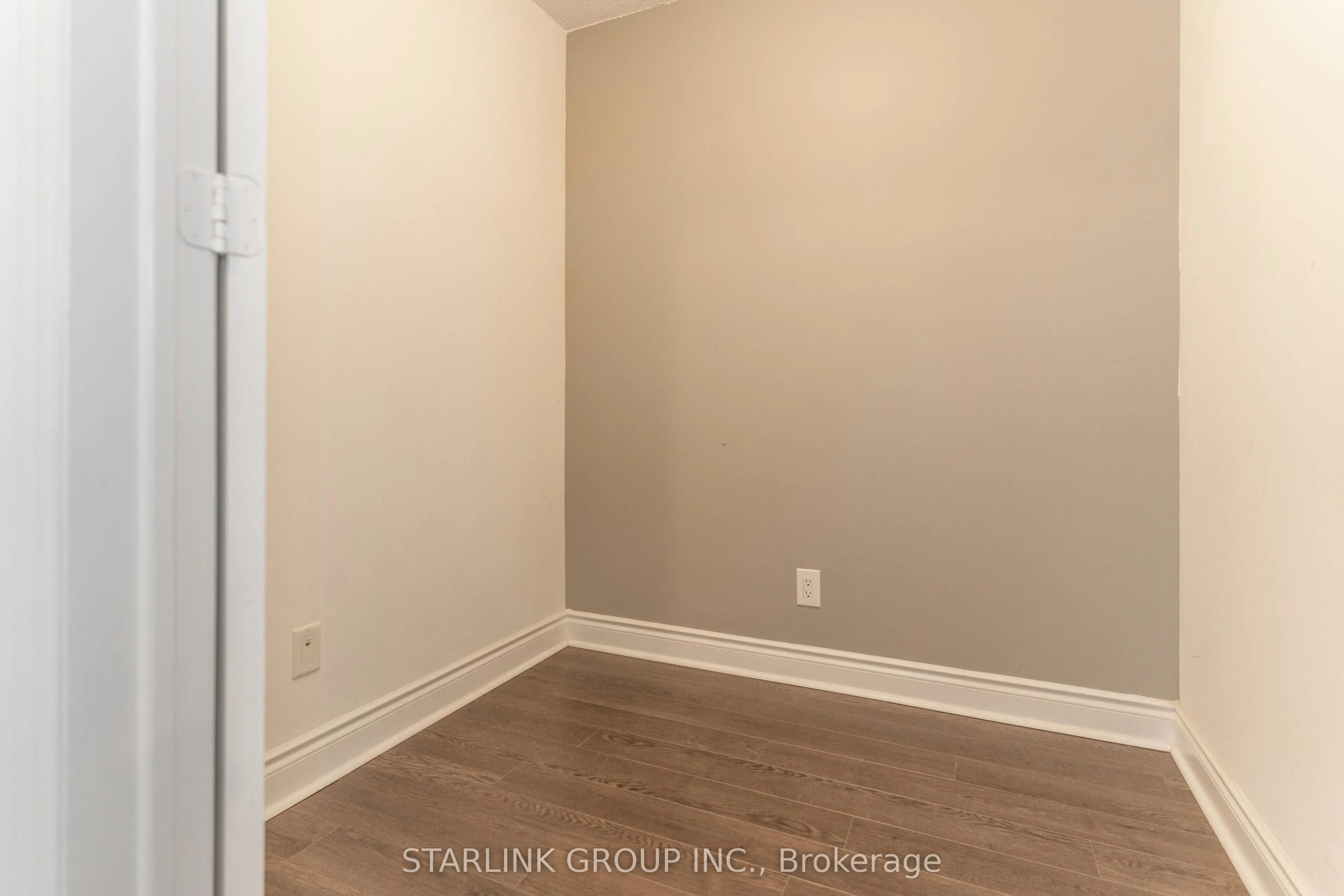 25 Greenview Avenue, #2224