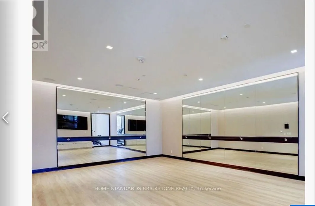2020 Bathurst Street W, #325