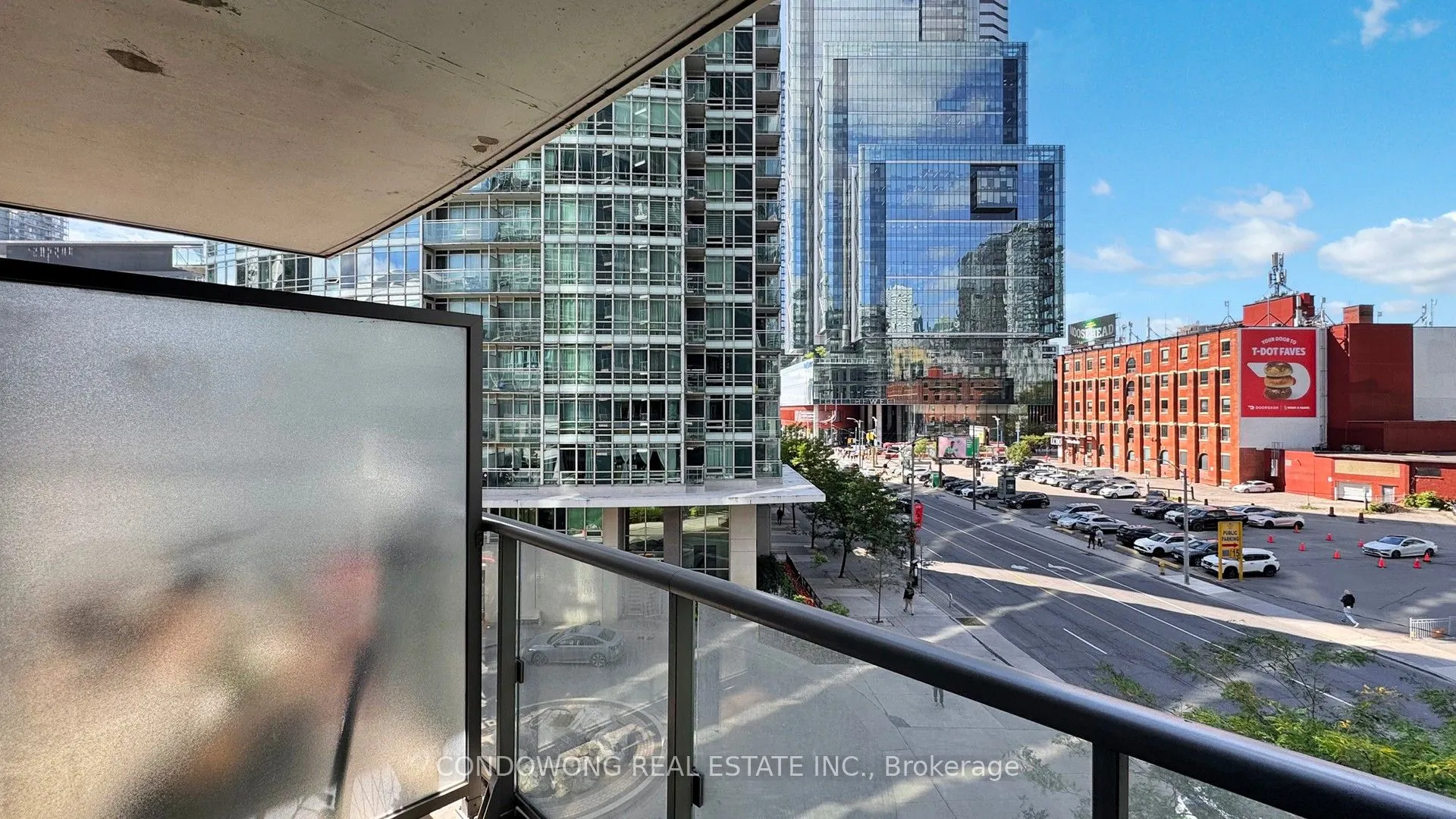373 Front Street W, #512