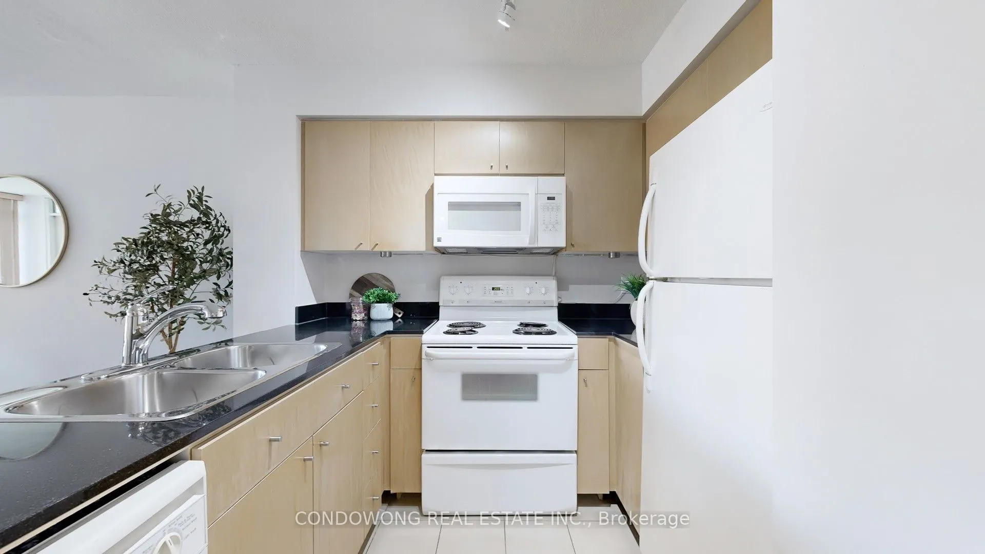 373 Front Street W, #512